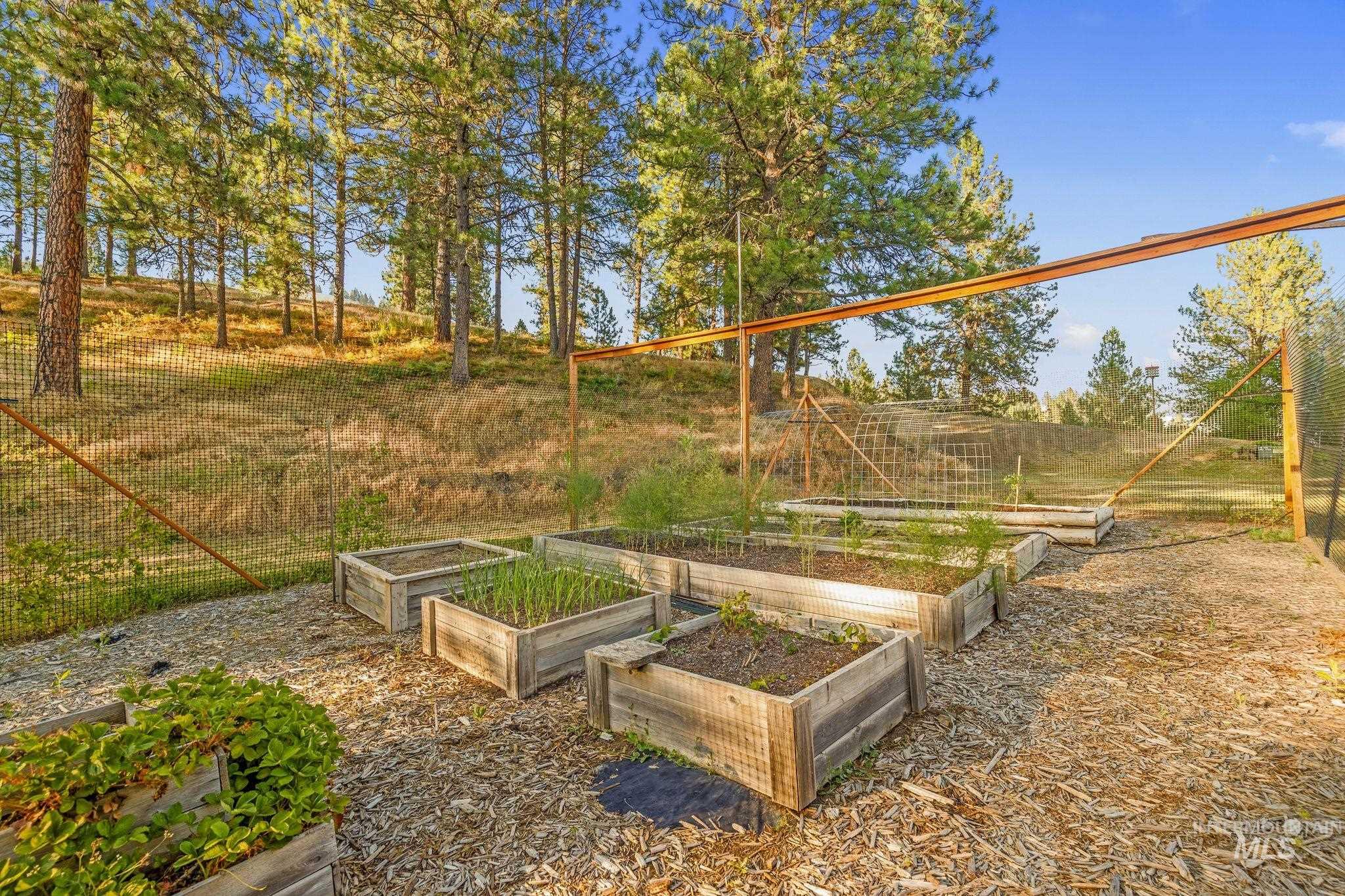 435 River Pointe, Lenore, Idaho 83541, 3 Bedrooms, 2 Bathrooms, Residential For Sale, Price $899,000,MLS 98993855