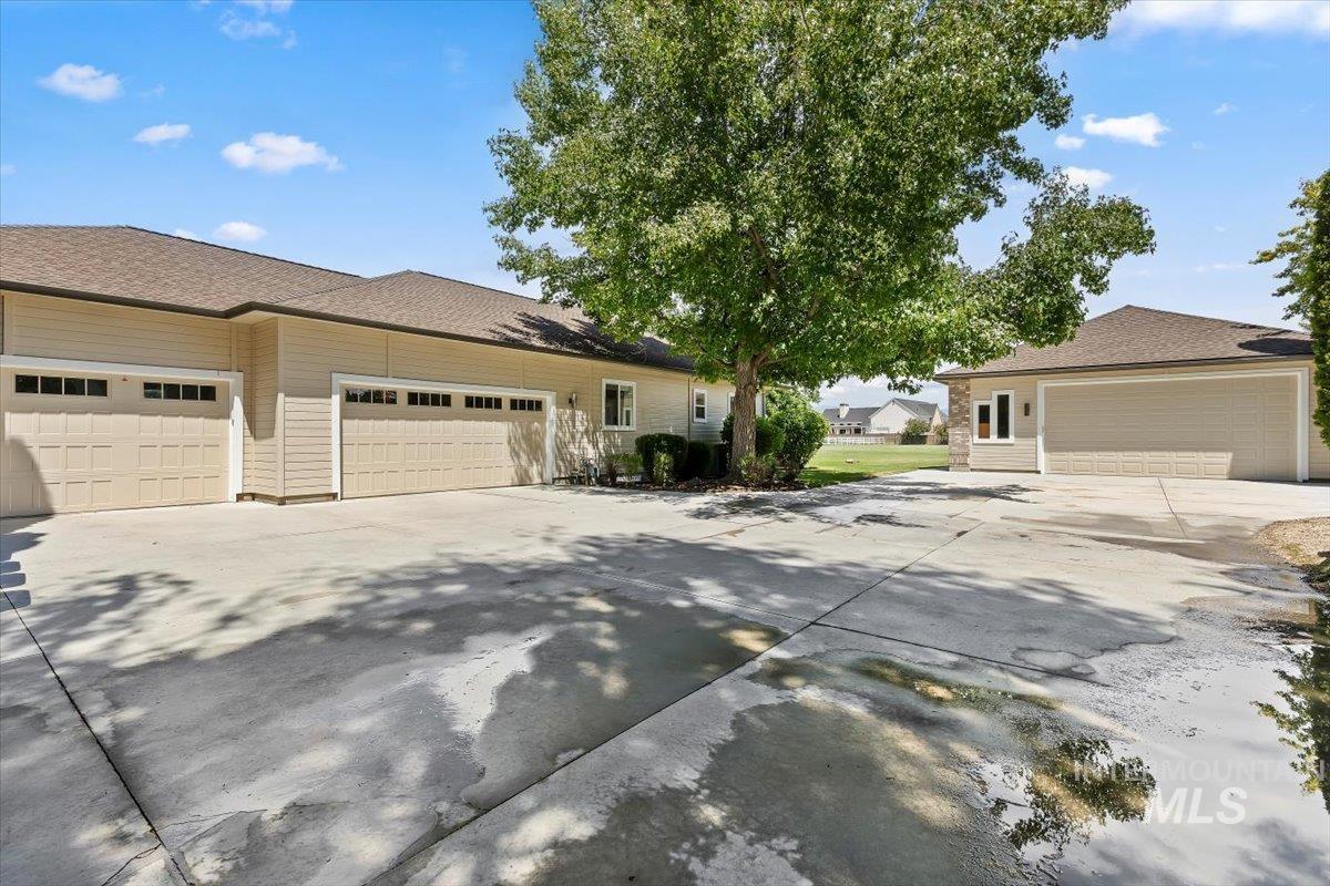 1970 E Dunwoody Ct., Meridian, Idaho 83646, 5 Bedrooms, 3 Bathrooms, Residential For Sale, Price $1,450,000,MLS 98993862