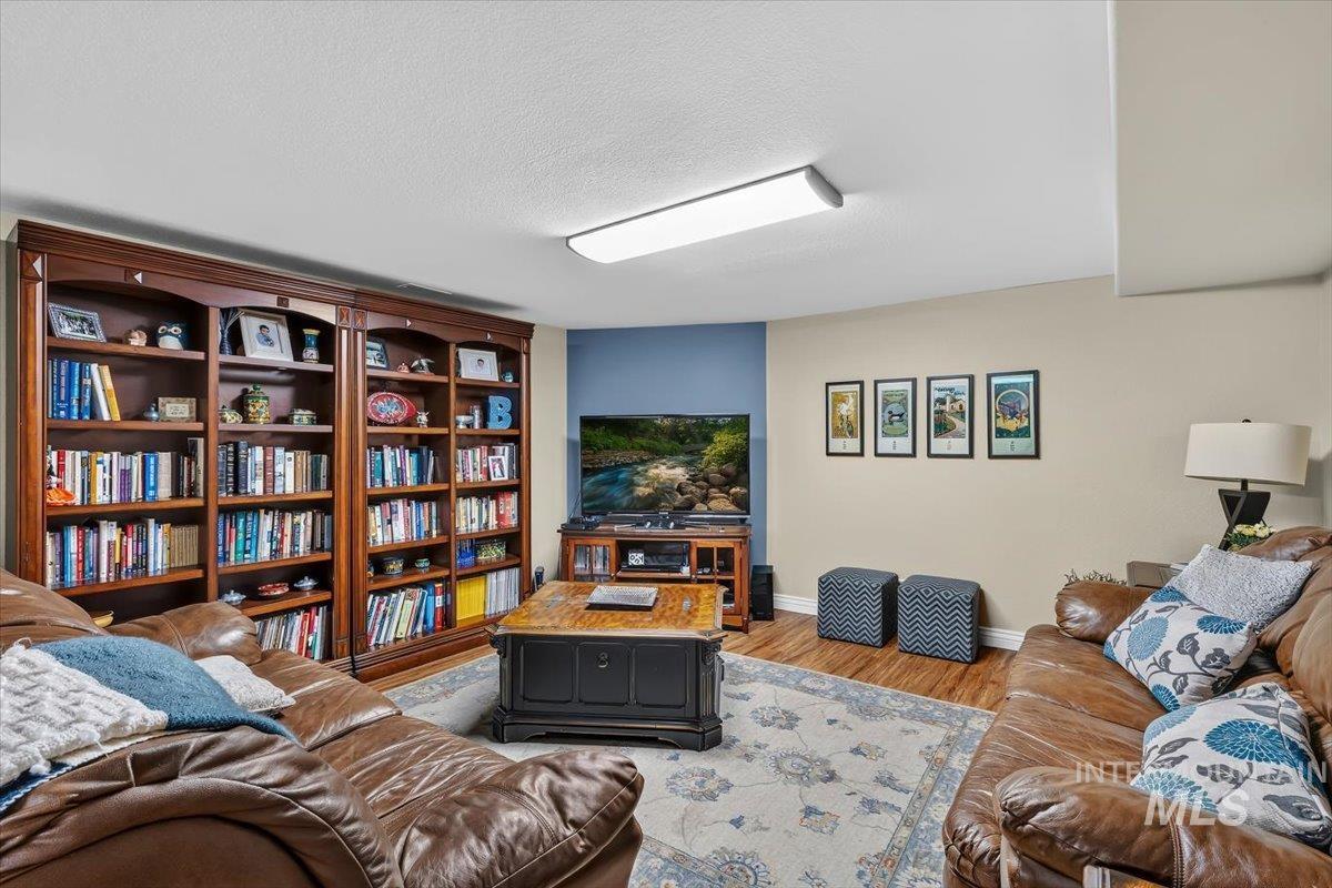 1970 E Dunwoody Ct., Meridian, Idaho 83646, 5 Bedrooms, 3 Bathrooms, Residential For Sale, Price $1,450,000,MLS 98993862