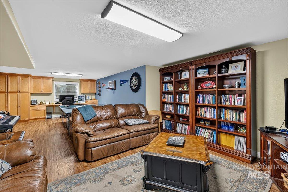 1970 E Dunwoody Ct., Meridian, Idaho 83646, 5 Bedrooms, 3 Bathrooms, Residential For Sale, Price $1,450,000,MLS 98993862