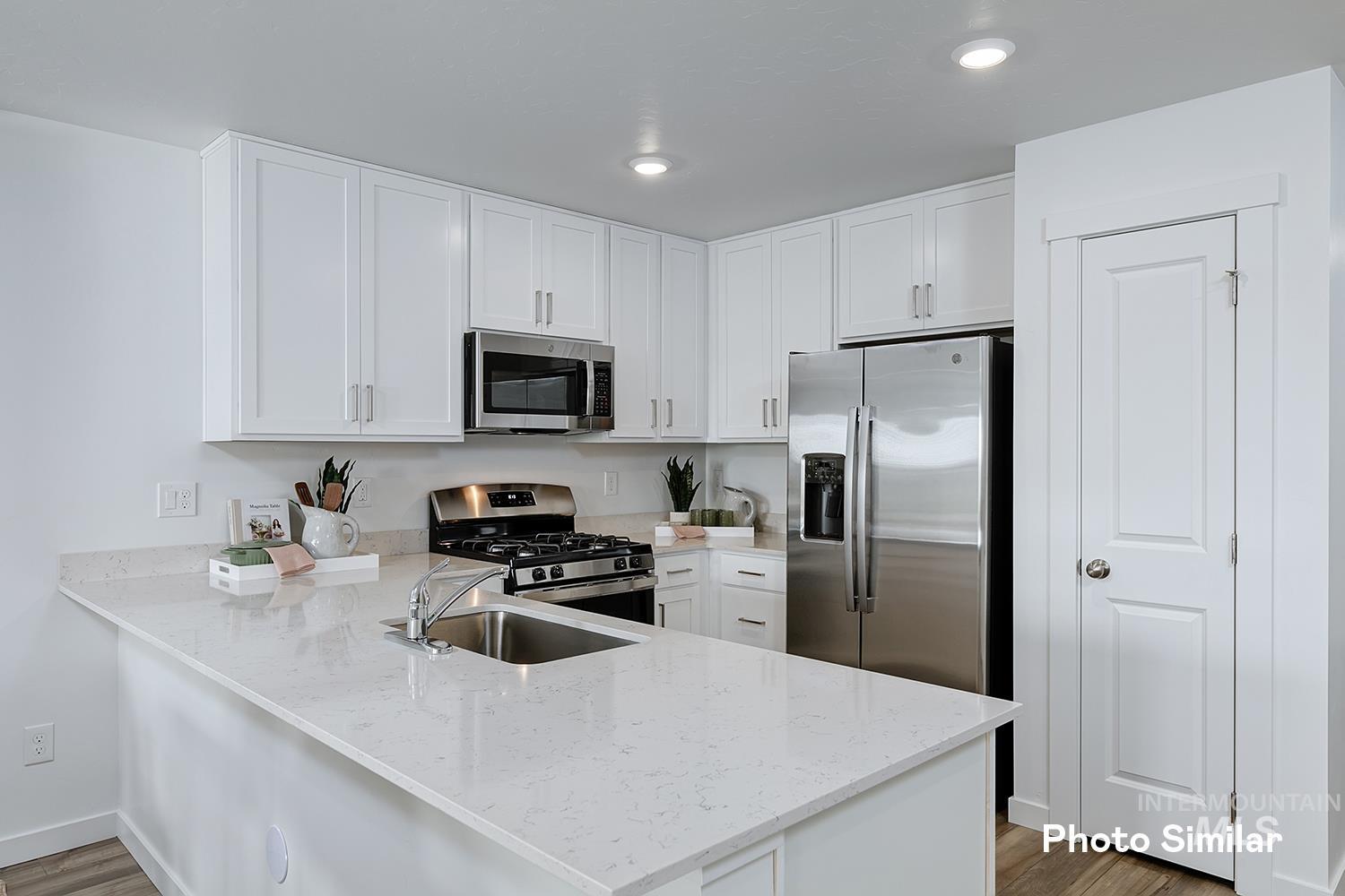 2618 W Pollinator Dr, Kuna, Idaho 83634, 4 Bedrooms, 2.5 Bathrooms, Residential For Sale, Price $452,950,MLS 98993897