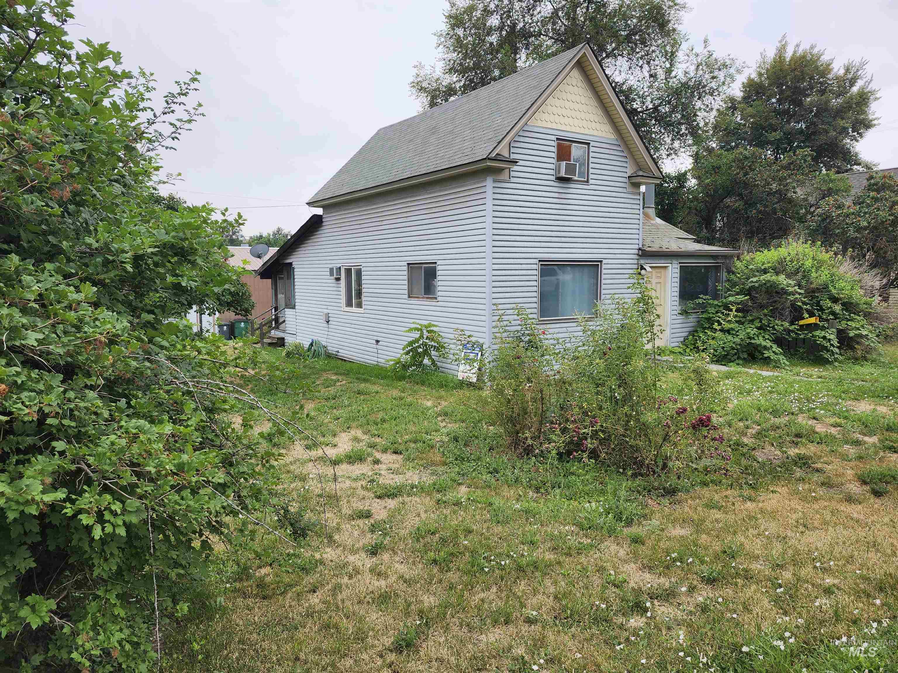 603 W A Street, Moscow, Idaho 83843, 3 Bedrooms, 1 Bathroom, Residential For Sale, Price $389,000,MLS 98993907