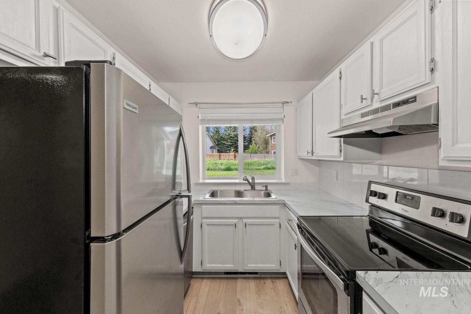 741 Willow Dr, Hailey, Idaho 83333, 2 Bedrooms, 1.5 Bathrooms, Residential For Sale, Price $375,000,MLS 98993912