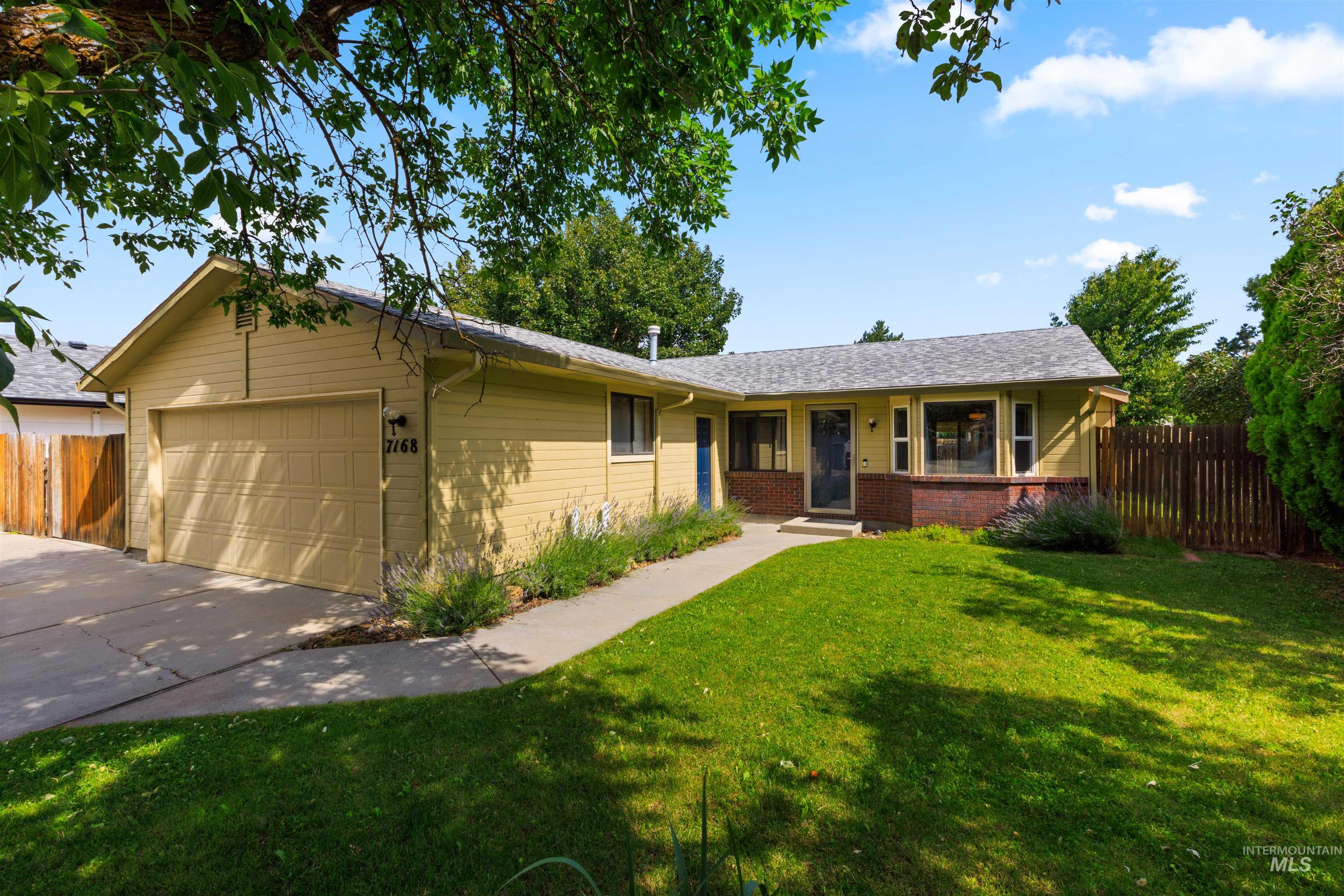 7168 W Saxton Drive, Boise, Idaho 83714, 3 Bedrooms, 1 Bathroom, Residential For Sale, Price $389,000,MLS 98993928