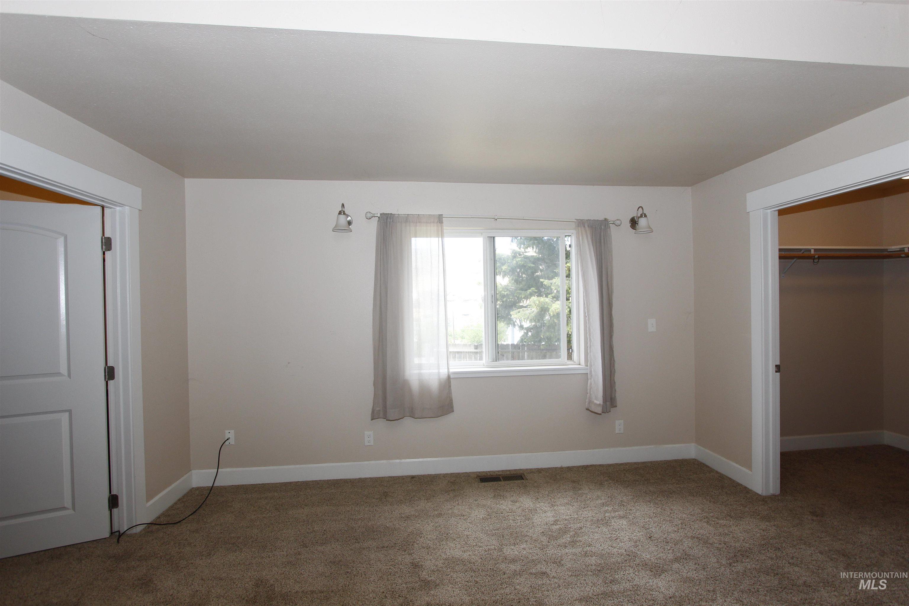904 3rd St, Asotin, Washington 99403, 3 Bedrooms, 3 Bathrooms, Residential For Sale, Price $425,000,MLS 98993931