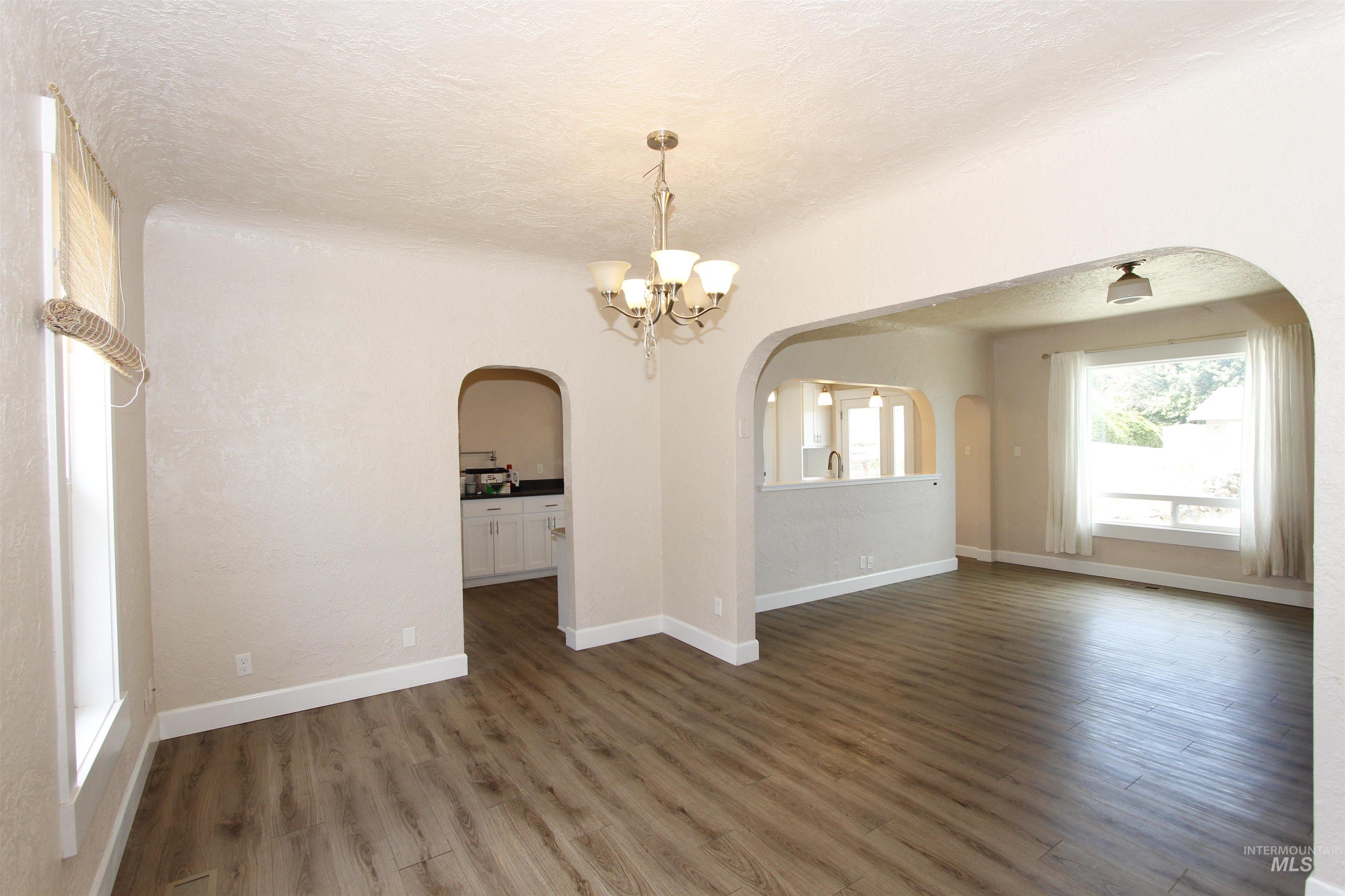 904 3rd St, Asotin, Washington 99403, 3 Bedrooms, 3 Bathrooms, Residential For Sale, Price $425,000,MLS 98993931