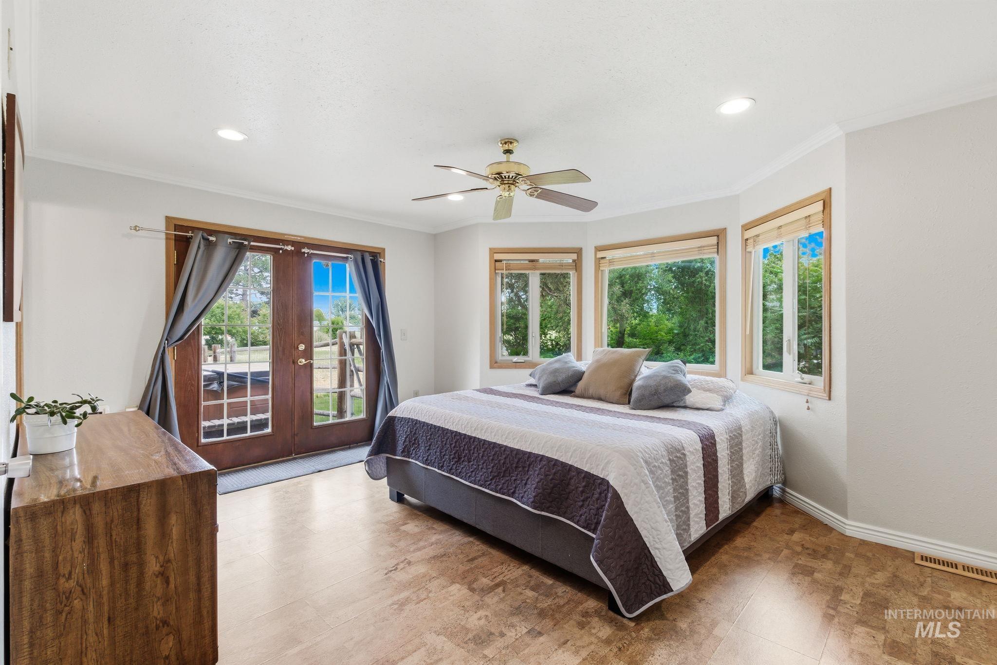 1621 S Artesian Rd, Eagle, Idaho 83616, 3 Bedrooms, 2 Bathrooms, Residential For Sale, Price $774,990,MLS 98993946