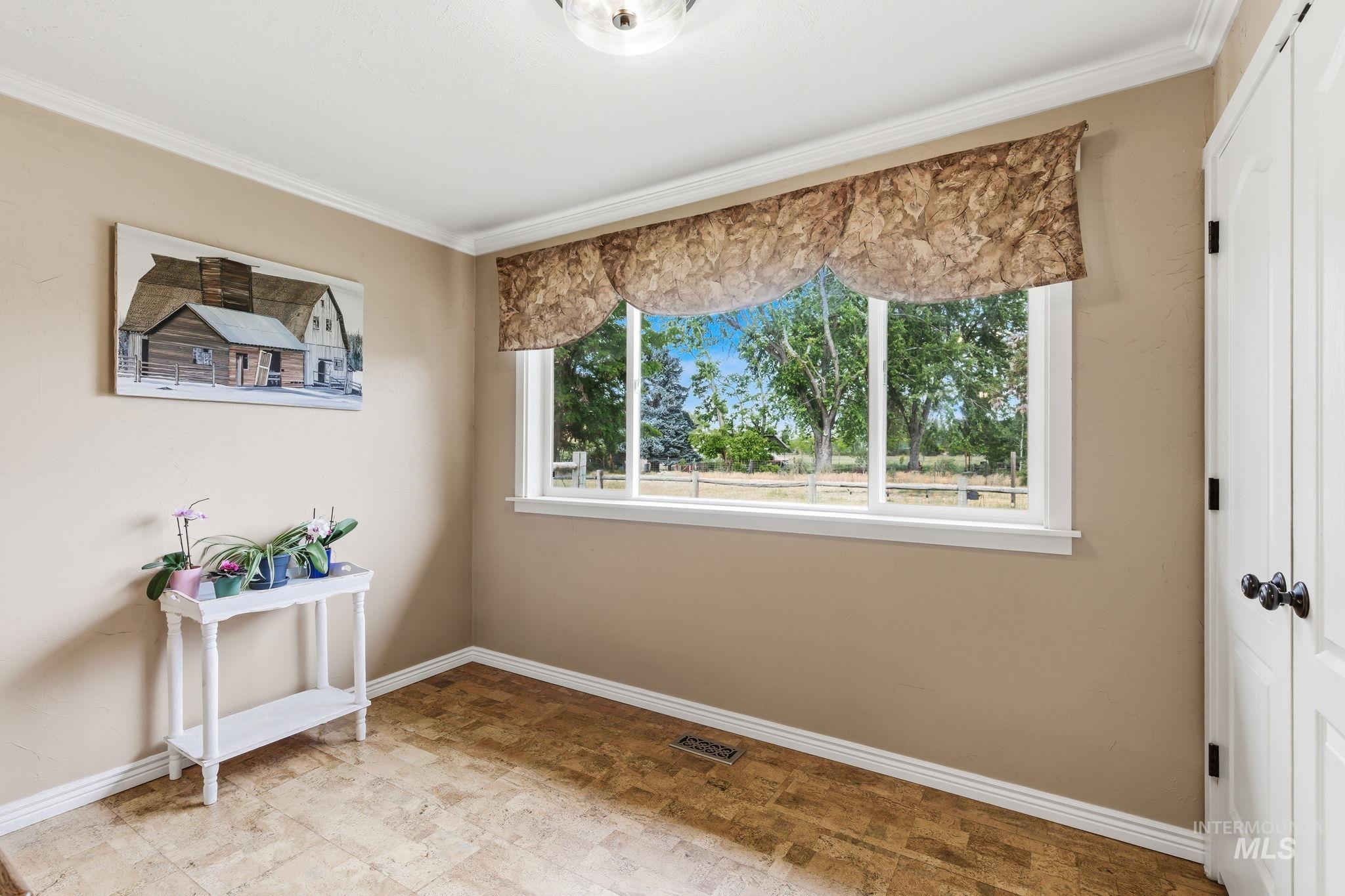 1621 S Artesian Rd, Eagle, Idaho 83616, 3 Bedrooms, 2 Bathrooms, Residential For Sale, Price $774,990,MLS 98993946