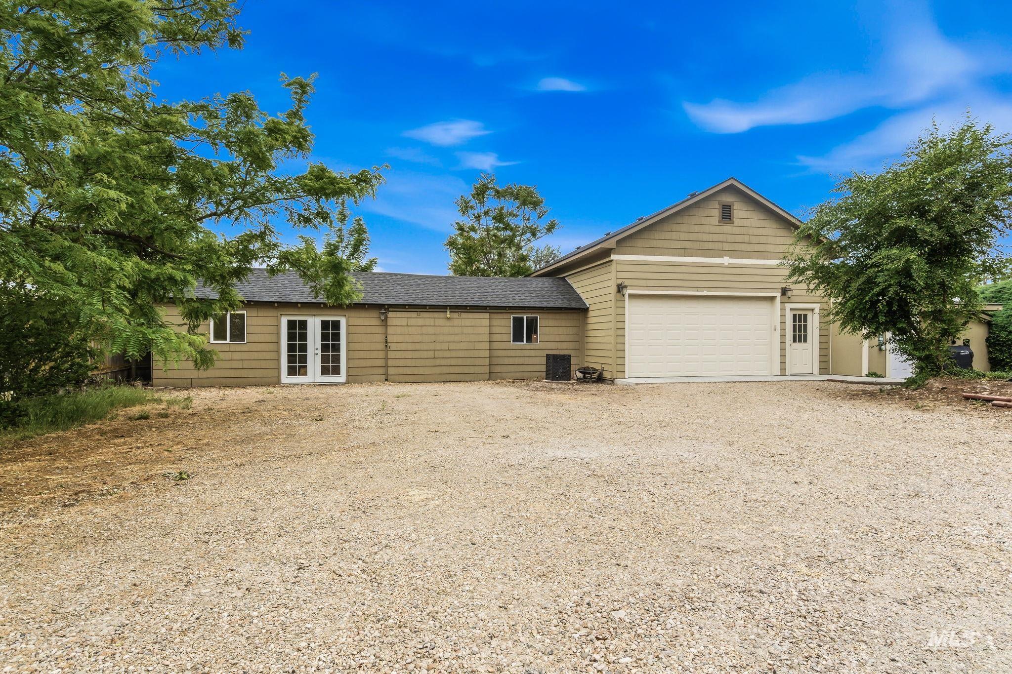 1621 S Artesian Rd, Eagle, Idaho 83616, 3 Bedrooms, 2 Bathrooms, Residential For Sale, Price $774,990,MLS 98993946
