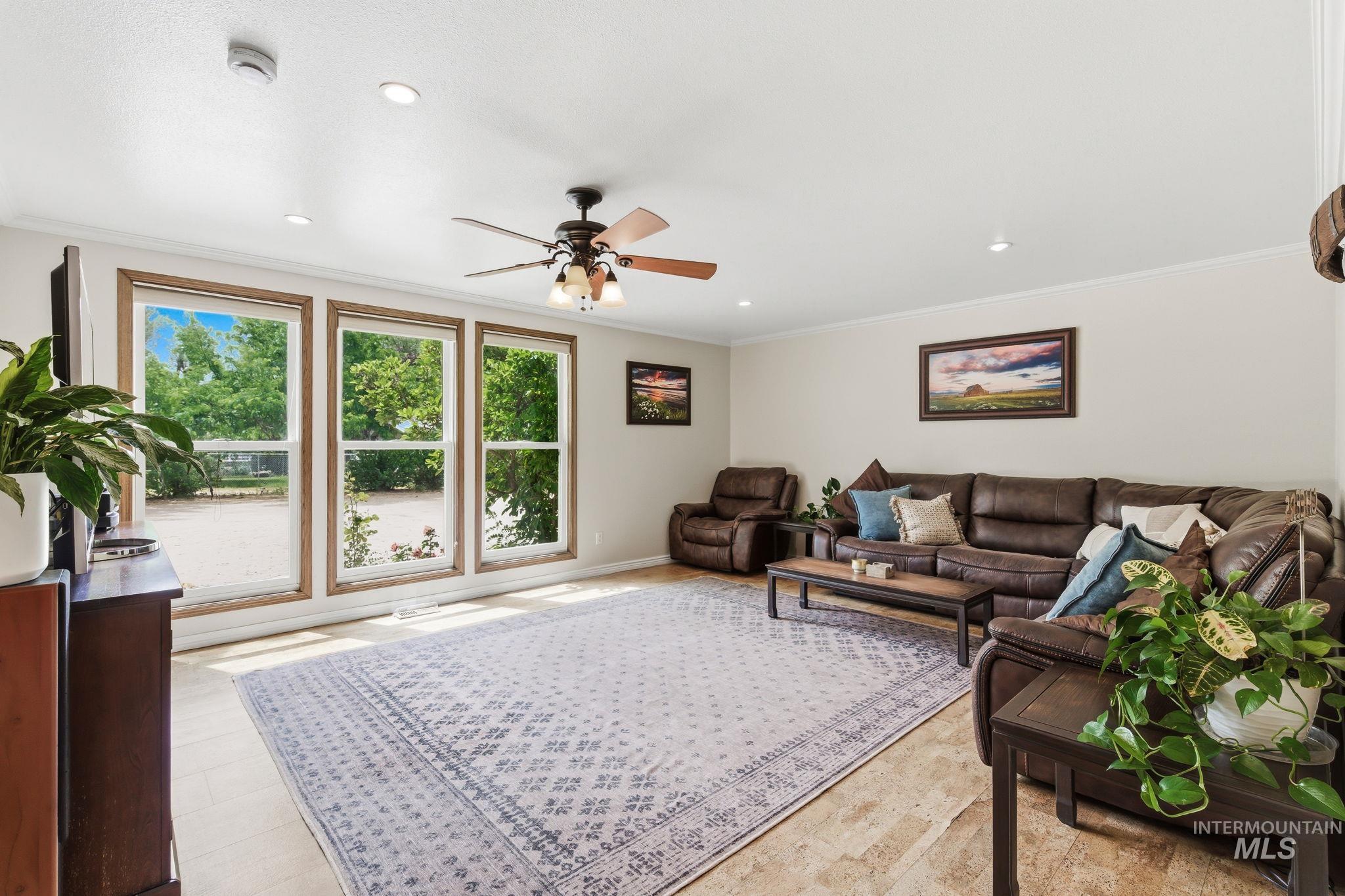 1621 S Artesian Rd, Eagle, Idaho 83616, 3 Bedrooms, 2 Bathrooms, Residential For Sale, Price $774,990,MLS 98993946