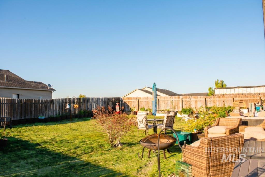 1188 NE Rockridge, Mountain Home, Idaho 83647, 4 Bedrooms, 2 Bathrooms, Residential For Sale, Price $368,550,MLS 98993971