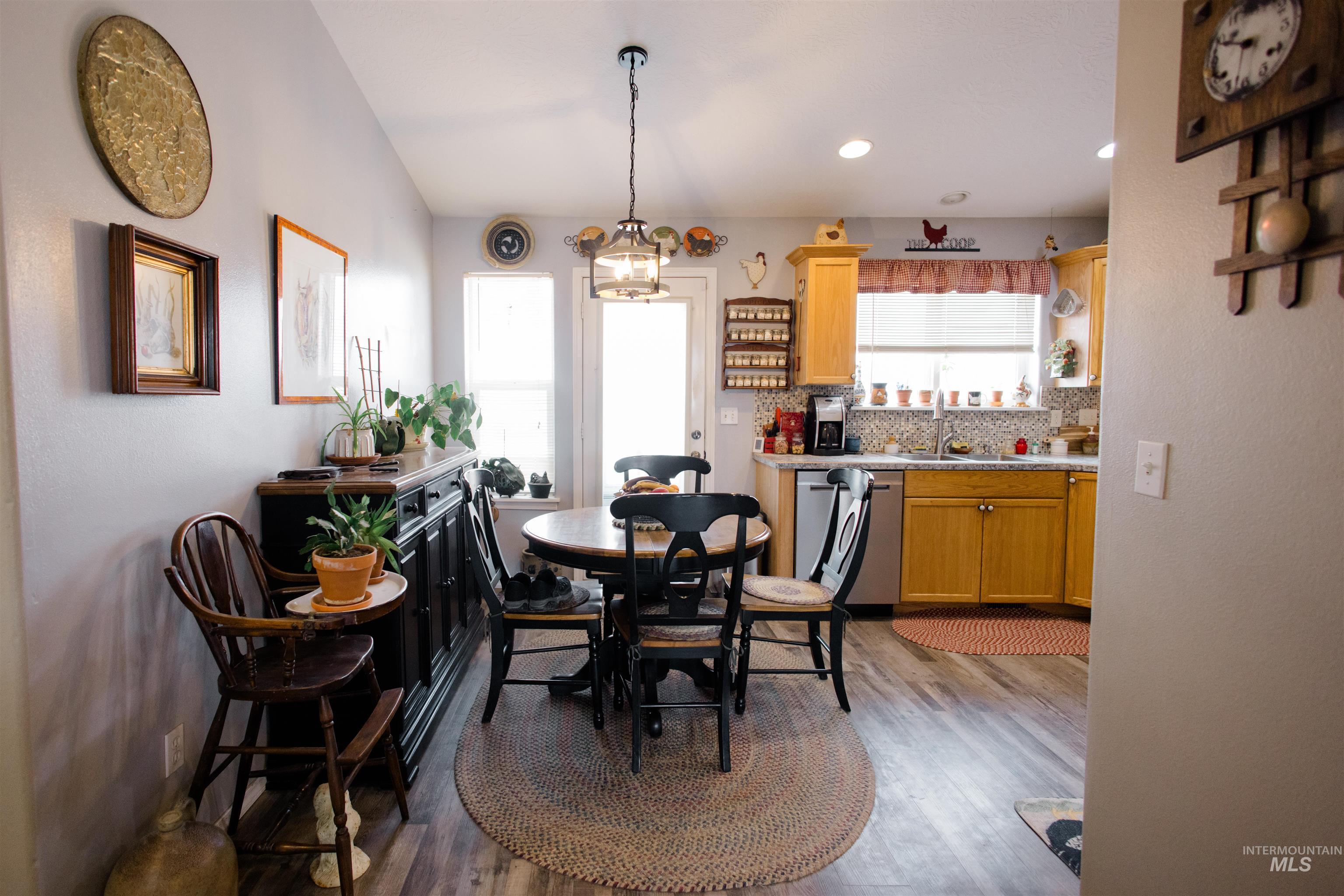 1188 NE Rockridge, Mountain Home, Idaho 83647, 4 Bedrooms, 2 Bathrooms, Residential For Sale, Price $368,550,MLS 98993971