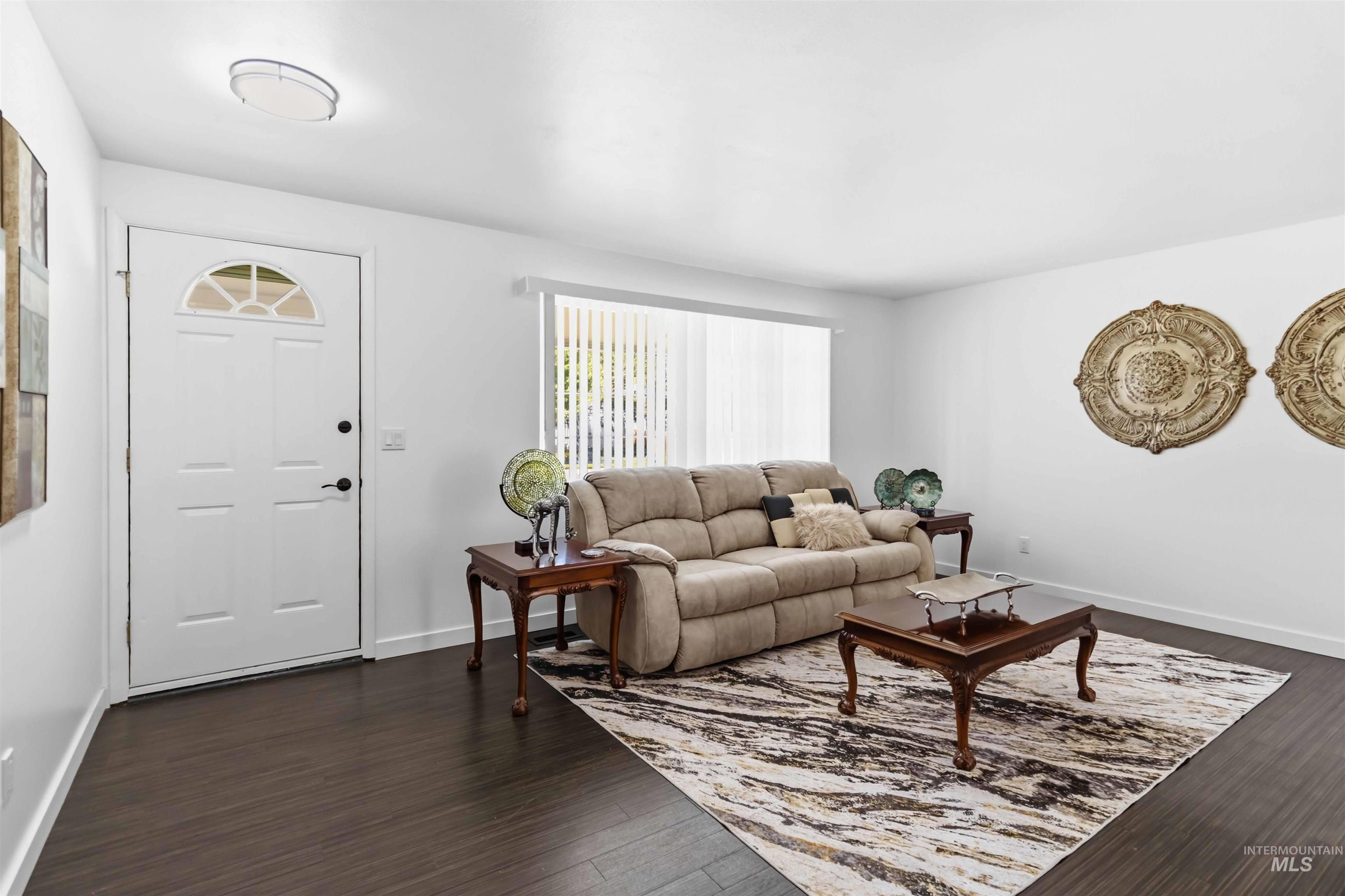 214 N Georgia Ave, Caldwell, Idaho 83605, 3 Bedrooms, 1.5 Bathrooms, Residential For Sale, Price $355,900,MLS 98993977
