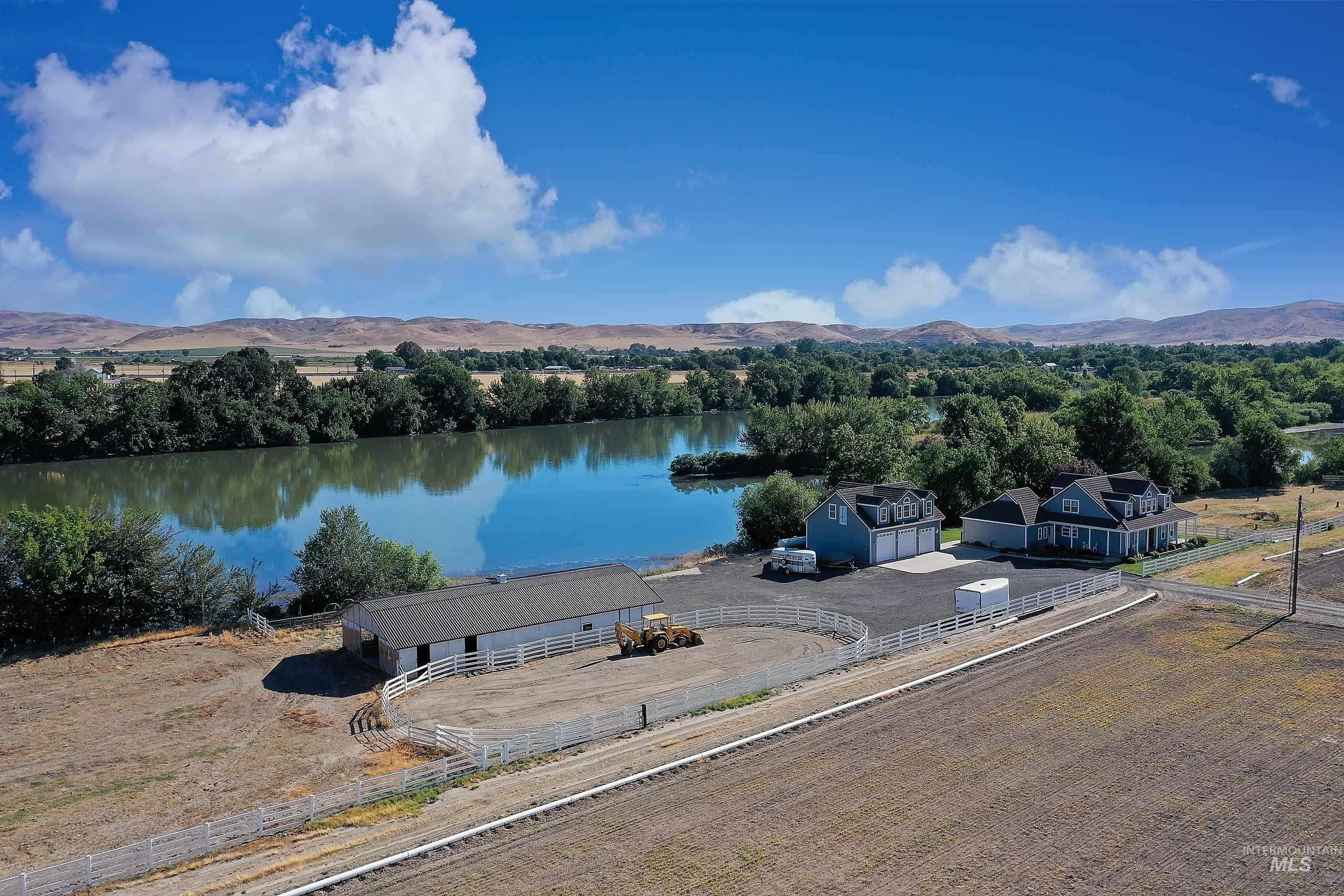 490 Ripple Rd, Ontario, Oregon 97914, 4 Bedrooms, 3.5 Bathrooms, Residential For Sale, Price $1,899,000,MLS 98994011
