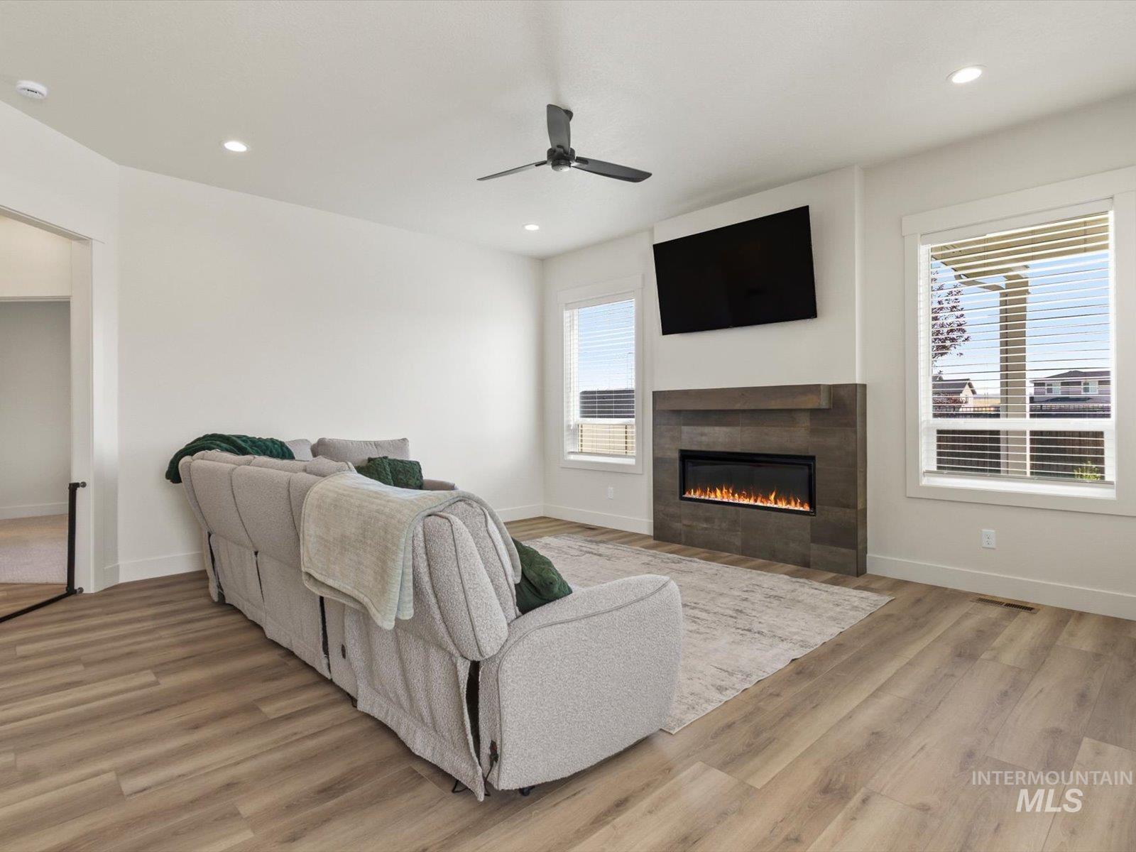 440 S Radiator Way, Boise, Idaho 83716, 3 Bedrooms, 2 Bathrooms, Residential For Sale, Price $555,000,MLS 98994013
