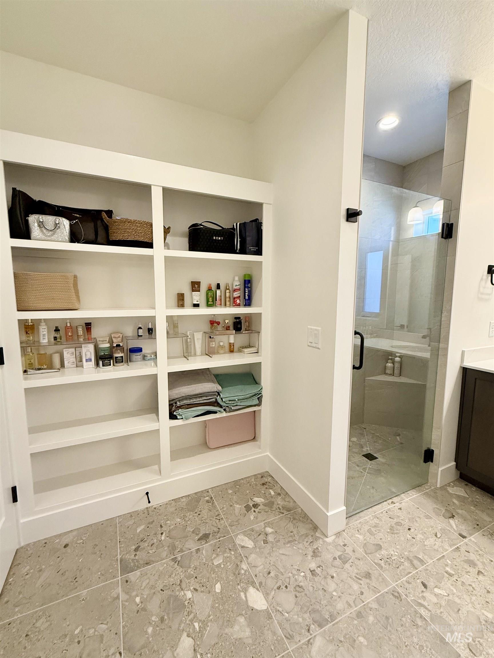 440 S Radiator Way, Boise, Idaho 83716, 3 Bedrooms, 2 Bathrooms, Residential For Sale, Price $565,000,MLS 98994013