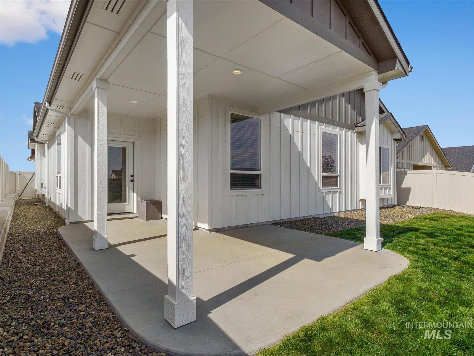 440 S Radiator Way, Boise, Idaho 83716, 3 Bedrooms, 2 Bathrooms, Residential For Sale, Price $555,000,MLS 98994013