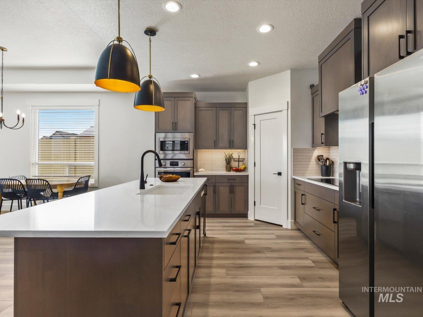 440 S Radiator Way, Boise, Idaho 83716, 3 Bedrooms, 2 Bathrooms, Residential For Sale, Price $555,000,MLS 98994013