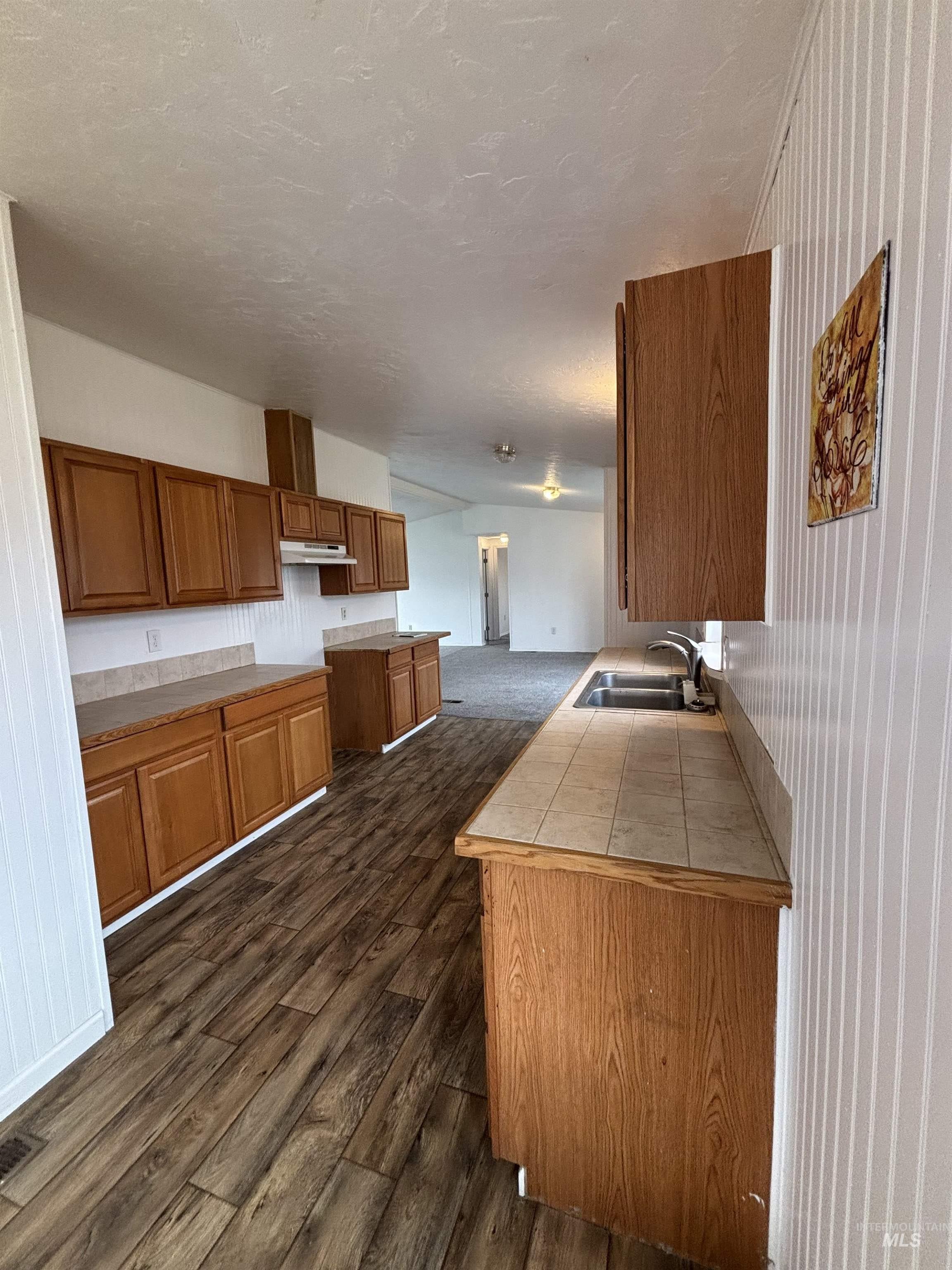912 4th Ave N, Nampa, Idaho 83687, 9 Bedrooms, 6 Bathrooms, Residential For Sale, Price $850,000,MLS 98994017