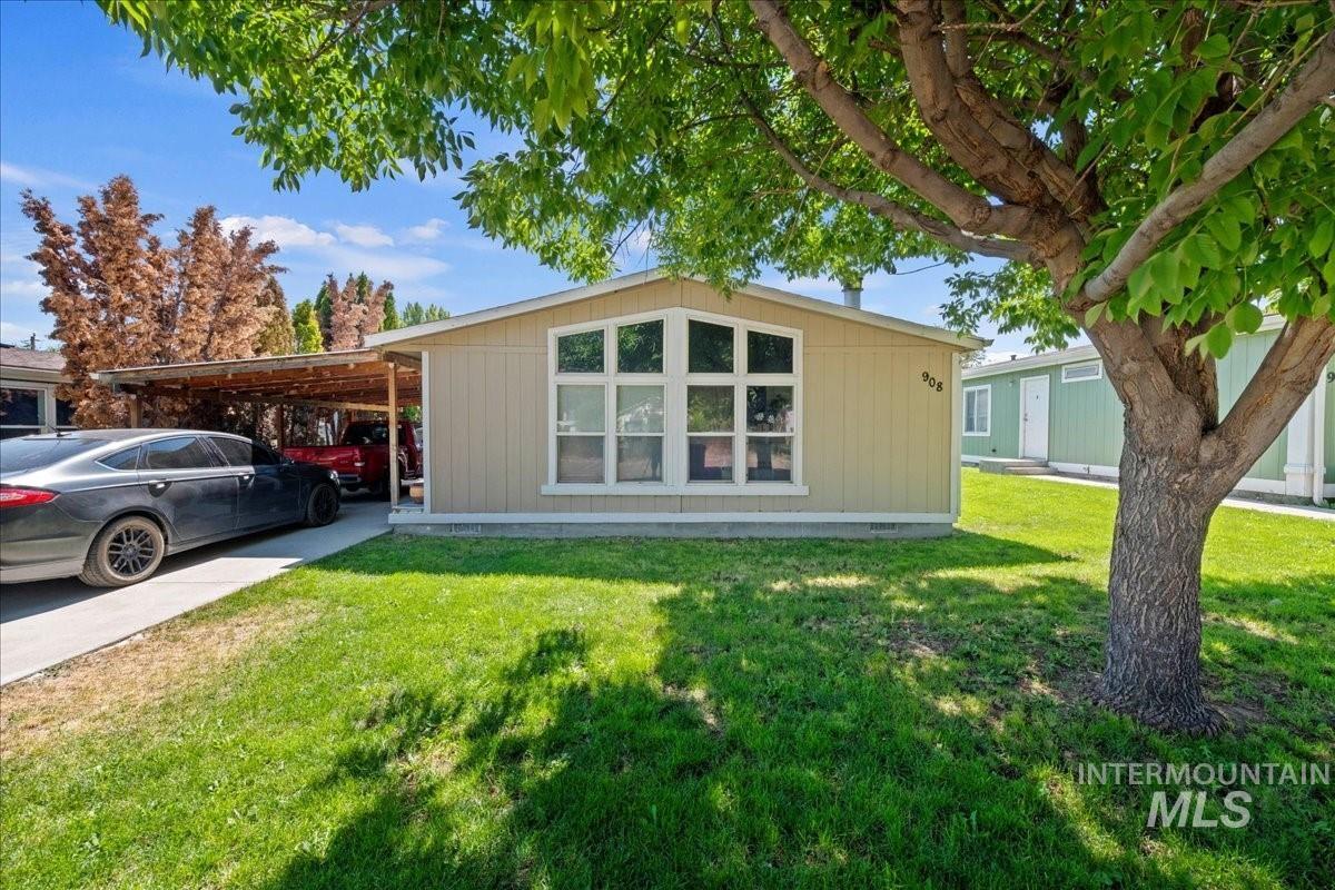 912 4th Ave N, Nampa, Idaho 83687, 9 Bedrooms, 6 Bathrooms, Residential For Sale, Price $850,000,MLS 98994017
