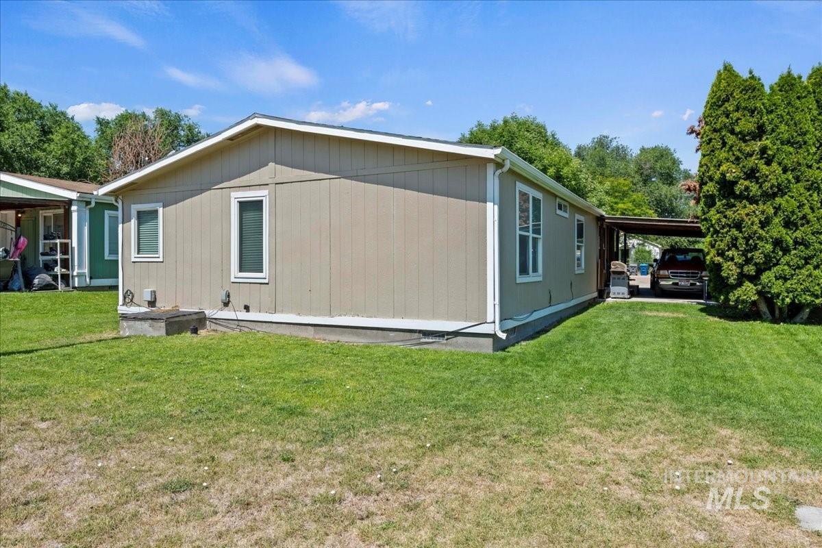 912 4th Ave N, Nampa, Idaho 83687, 9 Bedrooms, 6 Bathrooms, Residential For Sale, Price $850,000,MLS 98994017
