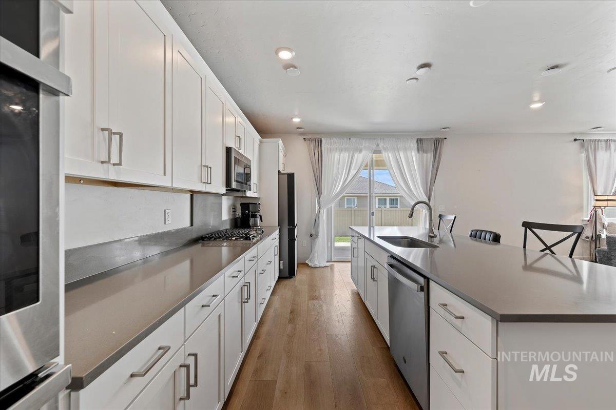 11055 Roaring Fork St, Caldwell, Idaho 83605, 4 Bedrooms, 2.5 Bathrooms, Residential For Sale, Price $484,900,MLS 98994022