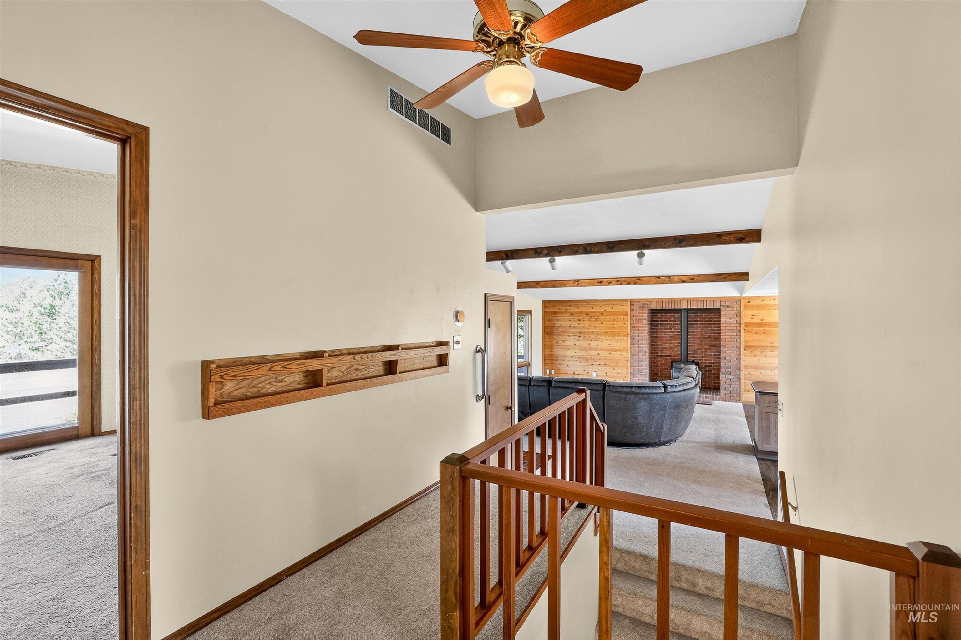 516 Skyline Dr, Cascade, Idaho 83611, 4 Bedrooms, 3 Bathrooms, Residential For Sale, Price $630,000,MLS 98994036