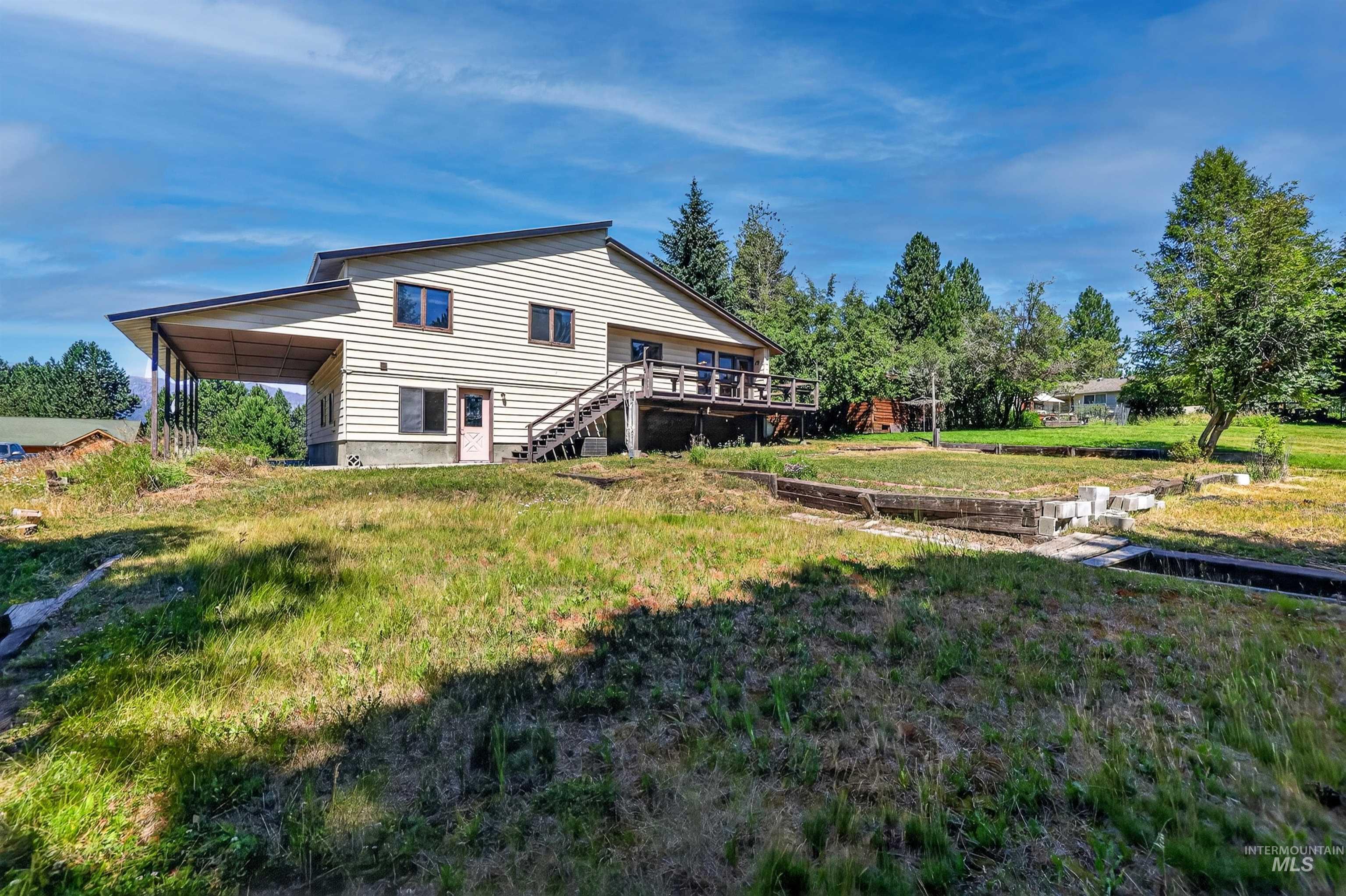 516 Skyline Dr, Cascade, Idaho 83611, 4 Bedrooms, 3 Bathrooms, Residential For Sale, Price $630,000,MLS 98994036