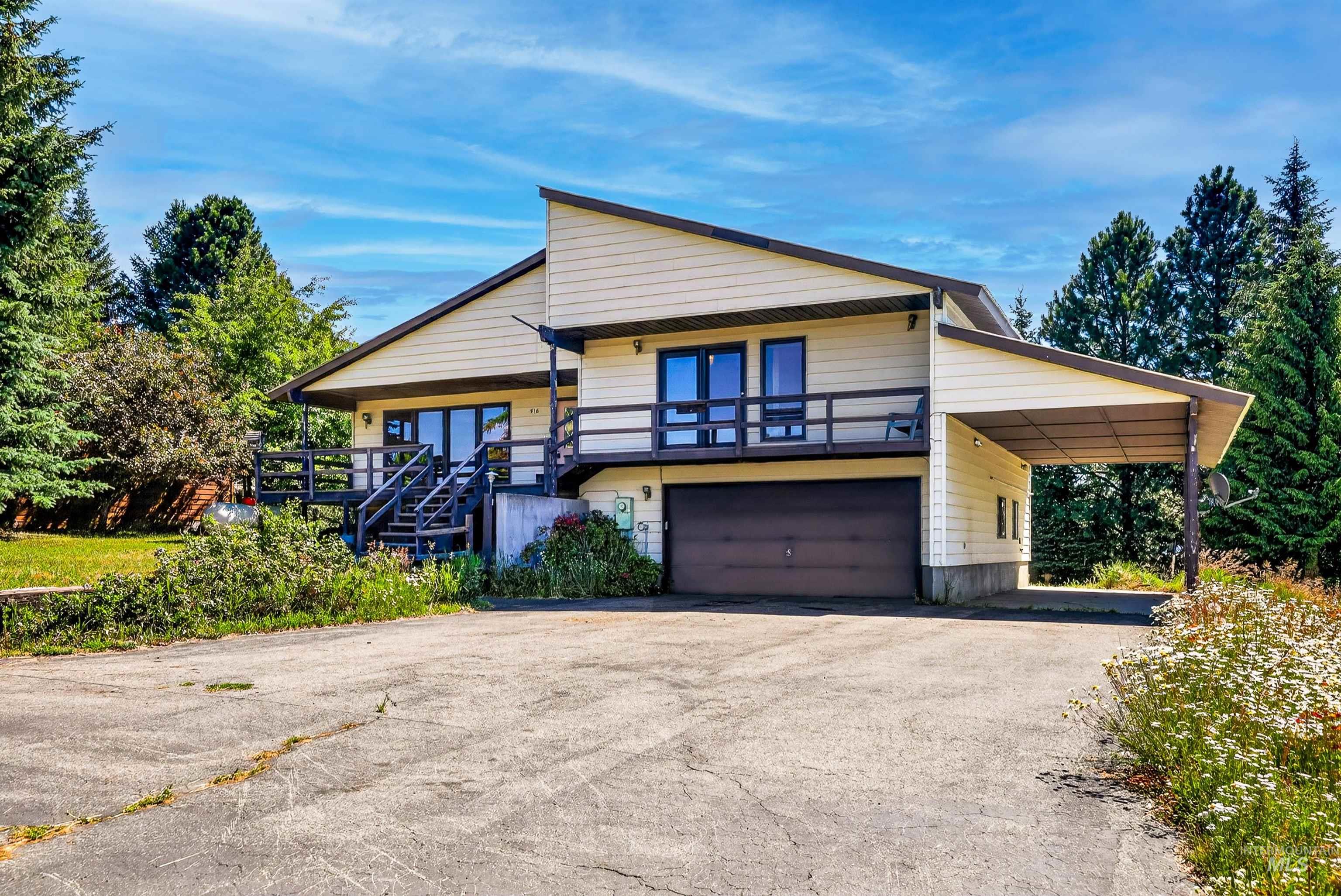 516 Skyline Dr, Cascade, Idaho 83611, 4 Bedrooms, 3 Bathrooms, Residential For Sale, Price $630,000,MLS 98994036