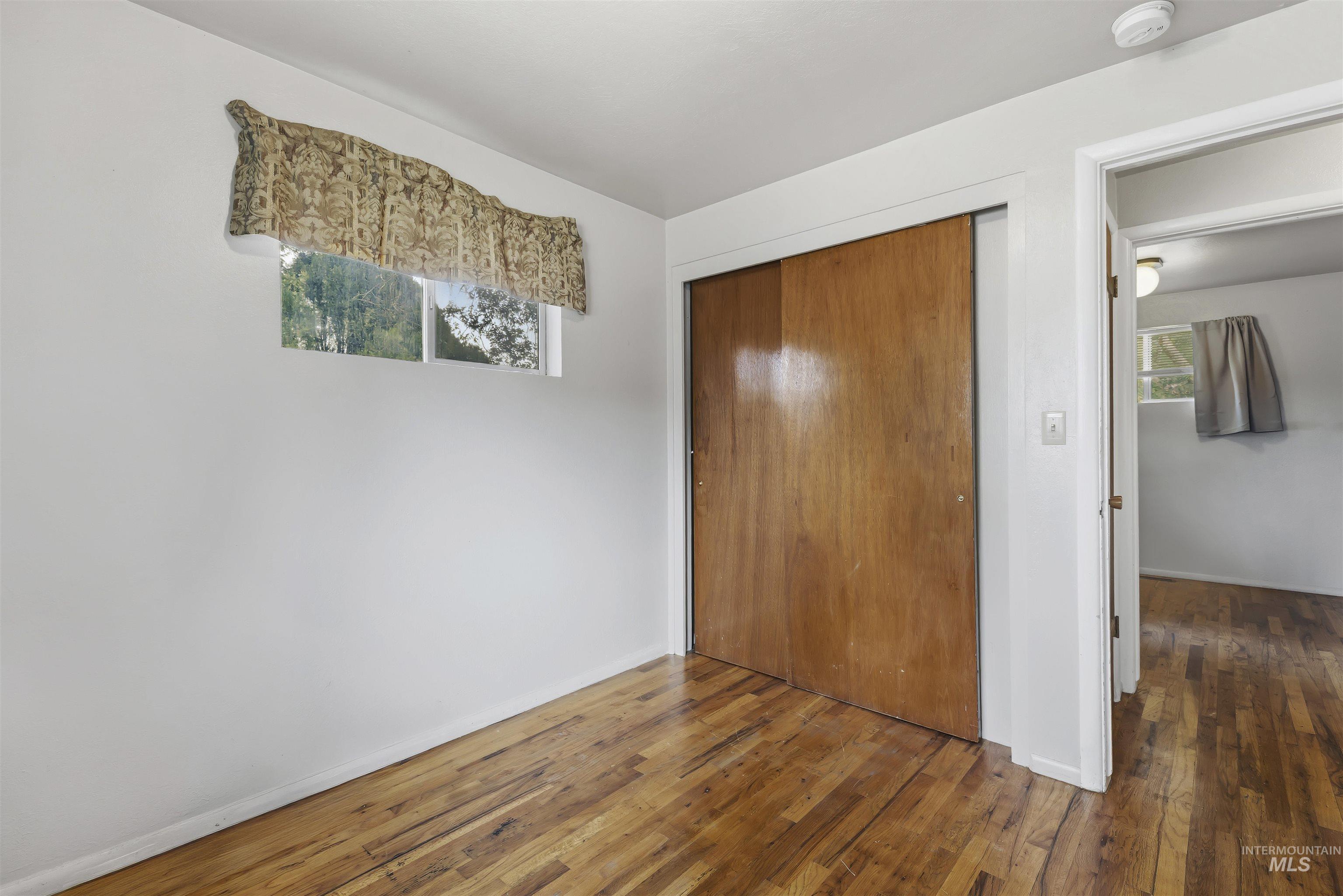 2816 N Innis, Boise, Idaho 83703, 3 Bedrooms, 2 Bathrooms, Residential For Sale, Price $499,000,MLS 98994046