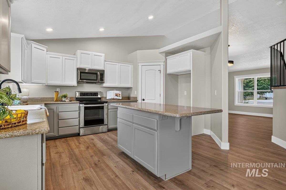 3597 S Capulet Way, Meridian, Idaho 83642, 4 Bedrooms, 2.5 Bathrooms, Residential For Sale, Price $659,900, 98994063