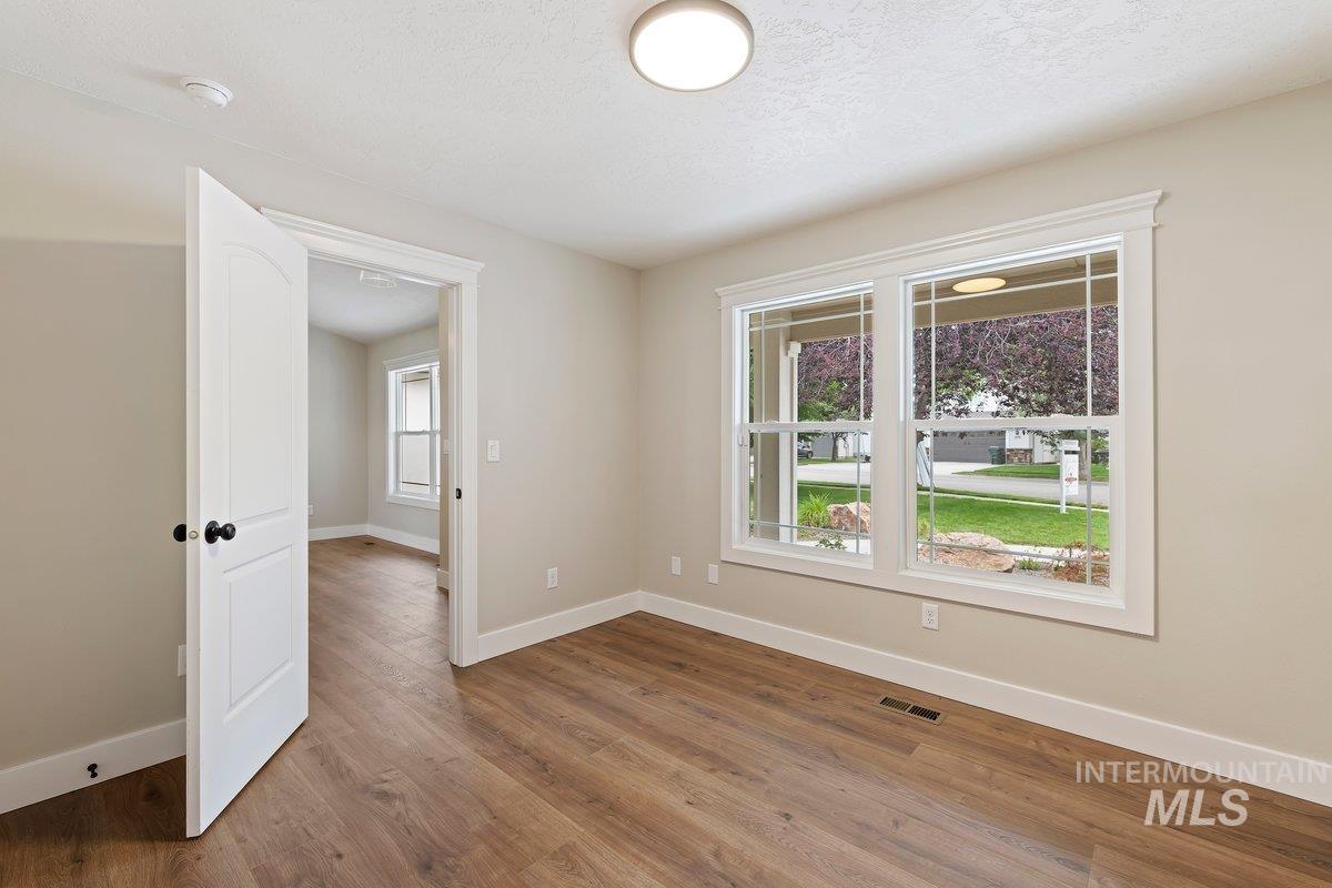 3597 S Capulet Way, Meridian, Idaho 83642, 4 Bedrooms, 2.5 Bathrooms, Residential For Sale, Price $659,900, 98994063