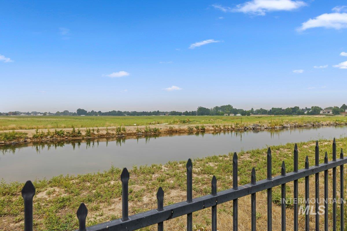 3597 S Capulet Way, Meridian, Idaho 83642, 4 Bedrooms, 2.5 Bathrooms, Residential For Sale, Price $659,900, 98994063