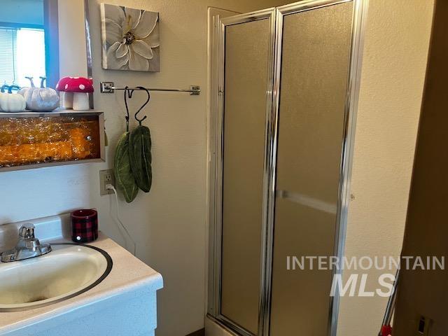 13047 Peola Road, Clarkston, Washington 99403, 4 Bedrooms, 2 Bathrooms, Residential For Sale, Price $699,000,MLS 98994067