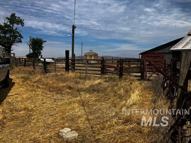 13047 Peola Road, Clarkston, Washington 99403, 4 Bedrooms, 2 Bathrooms, Residential For Sale, Price $699,000,MLS 98994067