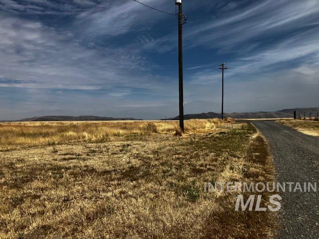13047 Peola Road, Clarkston, Washington 99403, 4 Bedrooms, 2 Bathrooms, Residential For Sale, Price $699,000,MLS 98994067