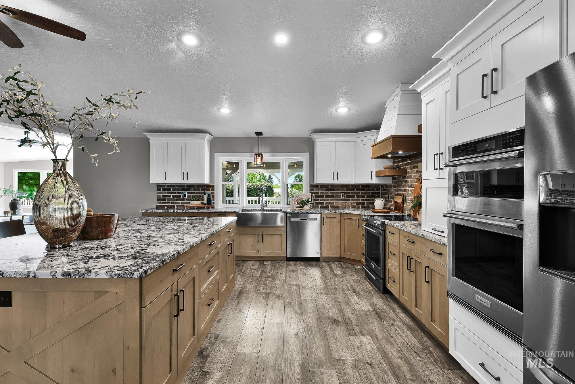 15604 Orchard Ave, Caldwell, Idaho 83607, 4 Bedrooms, 3 Bathrooms, Residential For Sale, Price $1,595,000,MLS 98994070
