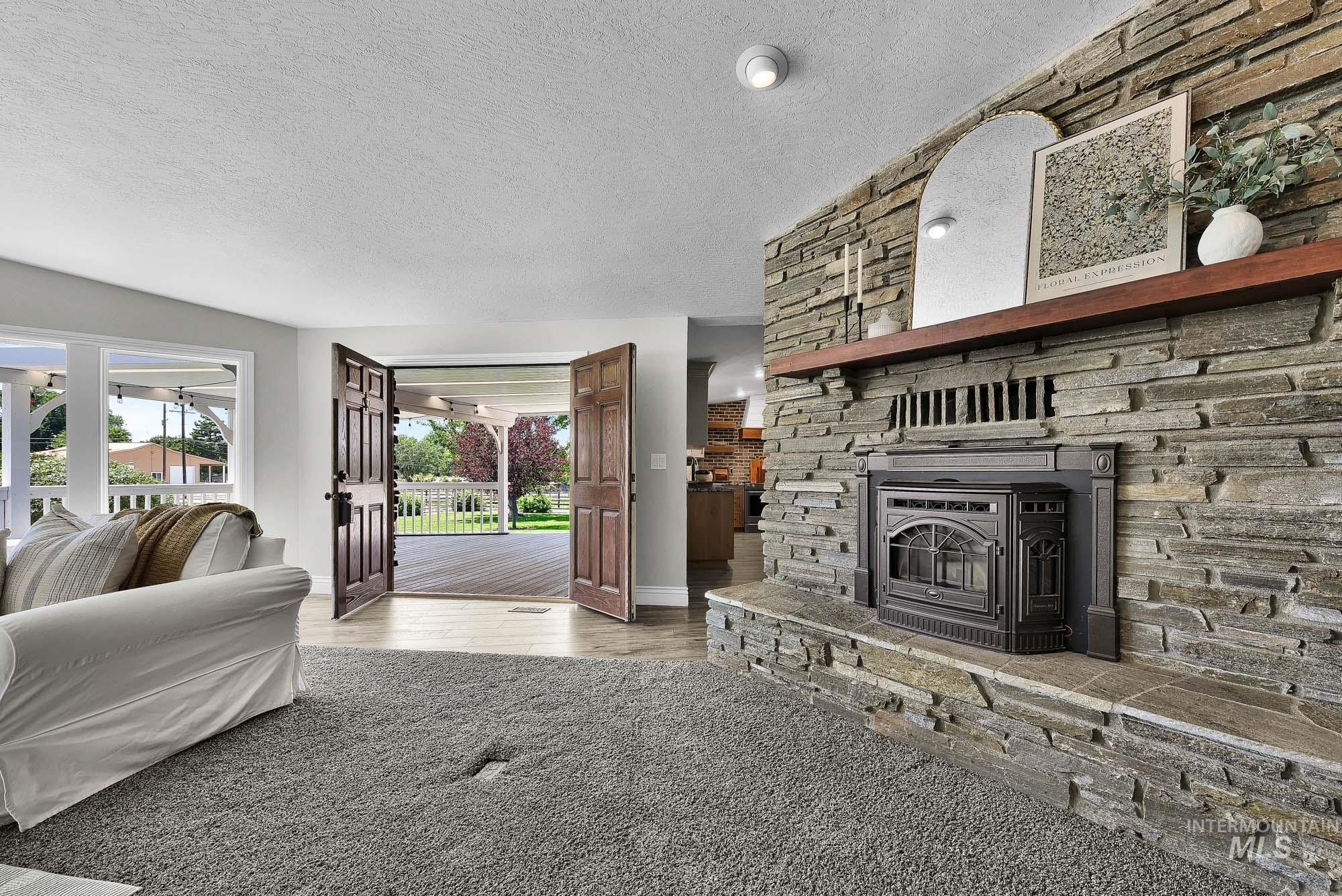 15604 Orchard Ave, Caldwell, Idaho 83607, 4 Bedrooms, 3 Bathrooms, Residential For Sale, Price $1,595,000,MLS 98994070