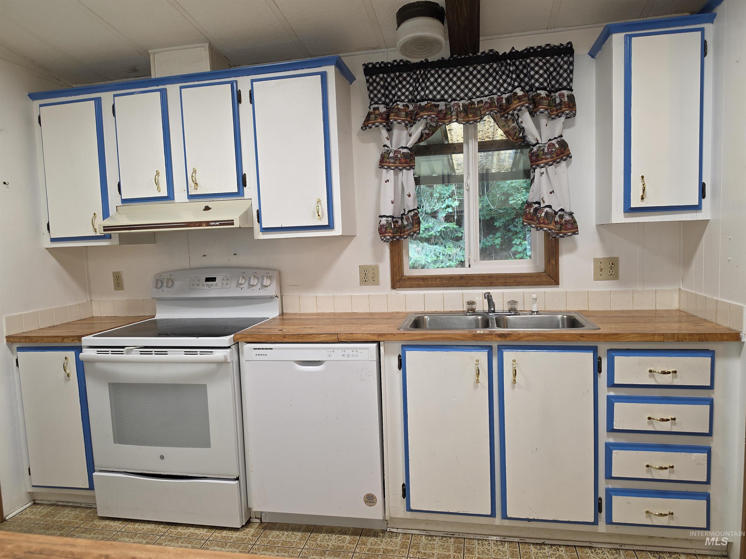101 Waterfall Loop, Orofino, Idaho 83544, 3 Bedrooms, 2 Bathrooms, Residential For Sale, Price $55,000, 98994073