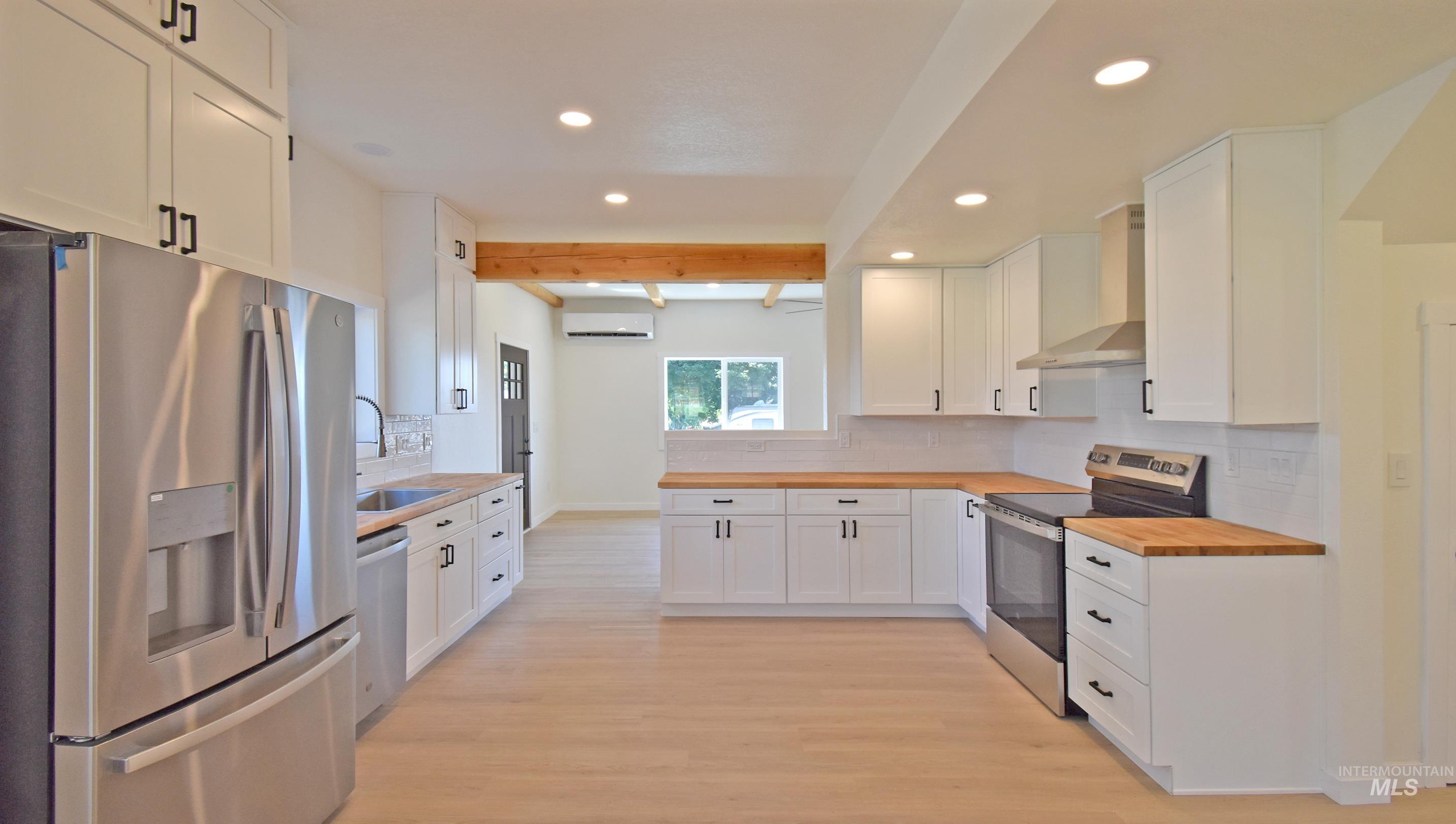 413 Ellis Avenue, Winchester, Idaho 83555, 4 Bedrooms, 2 Bathrooms, Residential For Sale, Price $389,000,MLS 98994077
