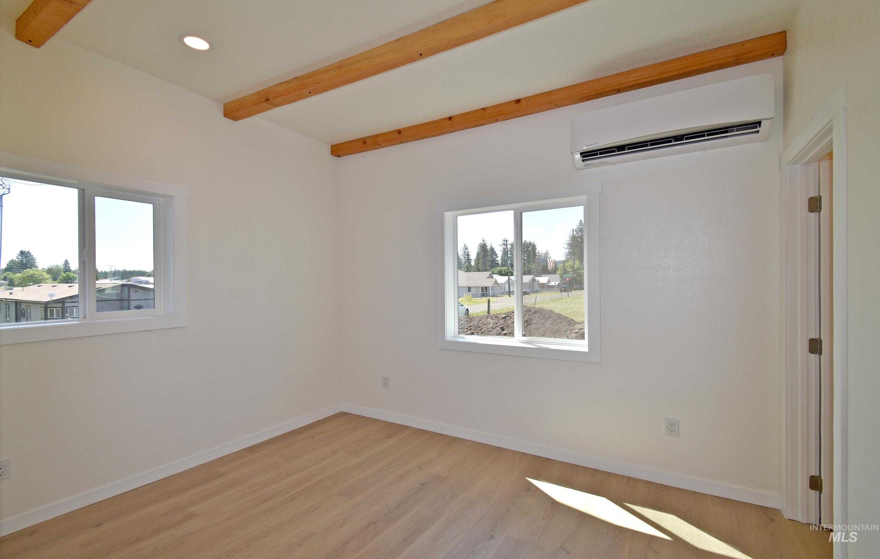 413 Ellis Avenue, Winchester, Idaho 83555, 4 Bedrooms, 2 Bathrooms, Residential For Sale, Price $389,000,MLS 98994077