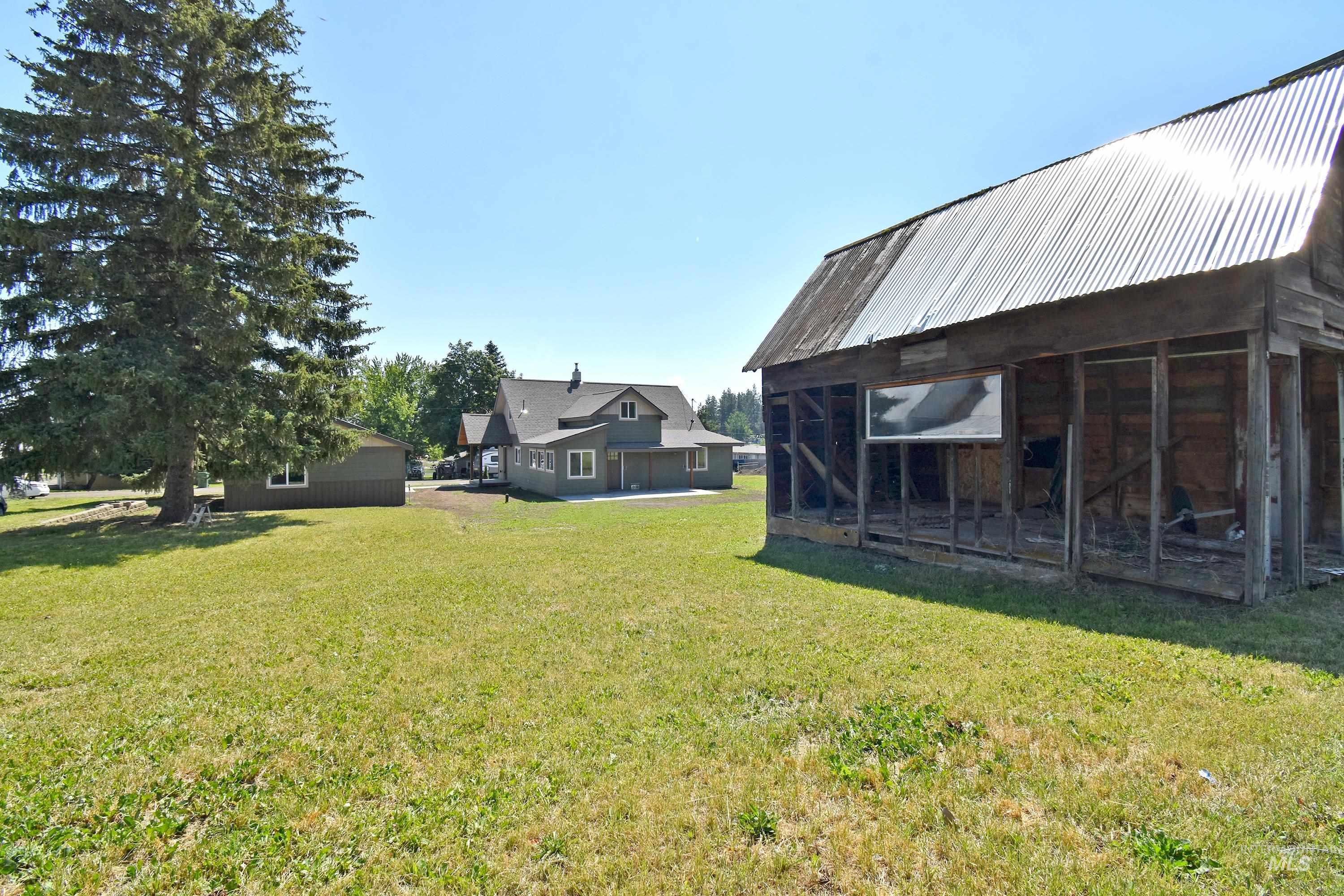 413 Ellis Avenue, Winchester, Idaho 83555, 4 Bedrooms, 2 Bathrooms, Residential For Sale, Price $389,000,MLS 98994077
