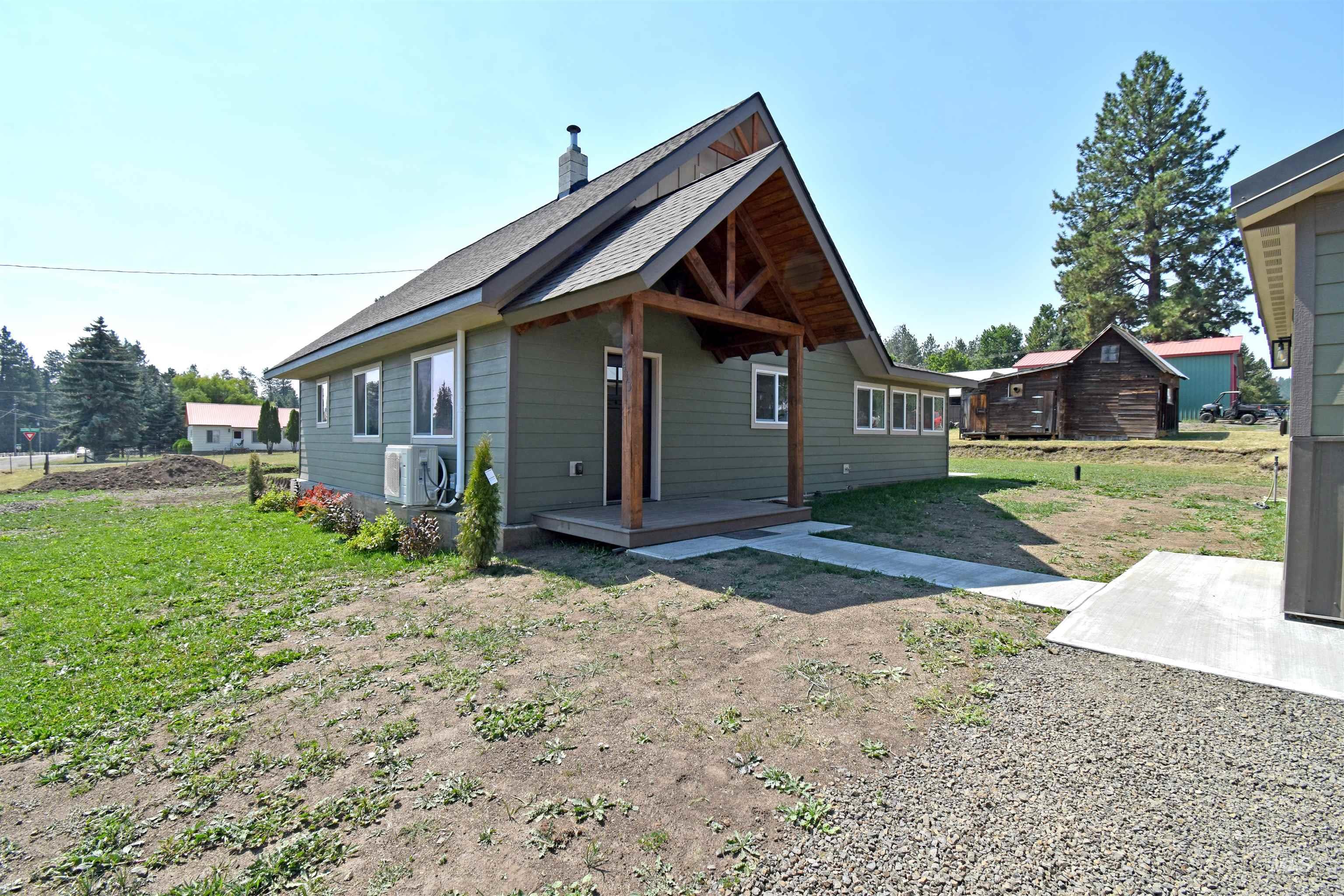 413 Ellis Avenue, Winchester, Idaho 83555, 4 Bedrooms, 2 Bathrooms, Residential For Sale, Price $389,000, 98994077
