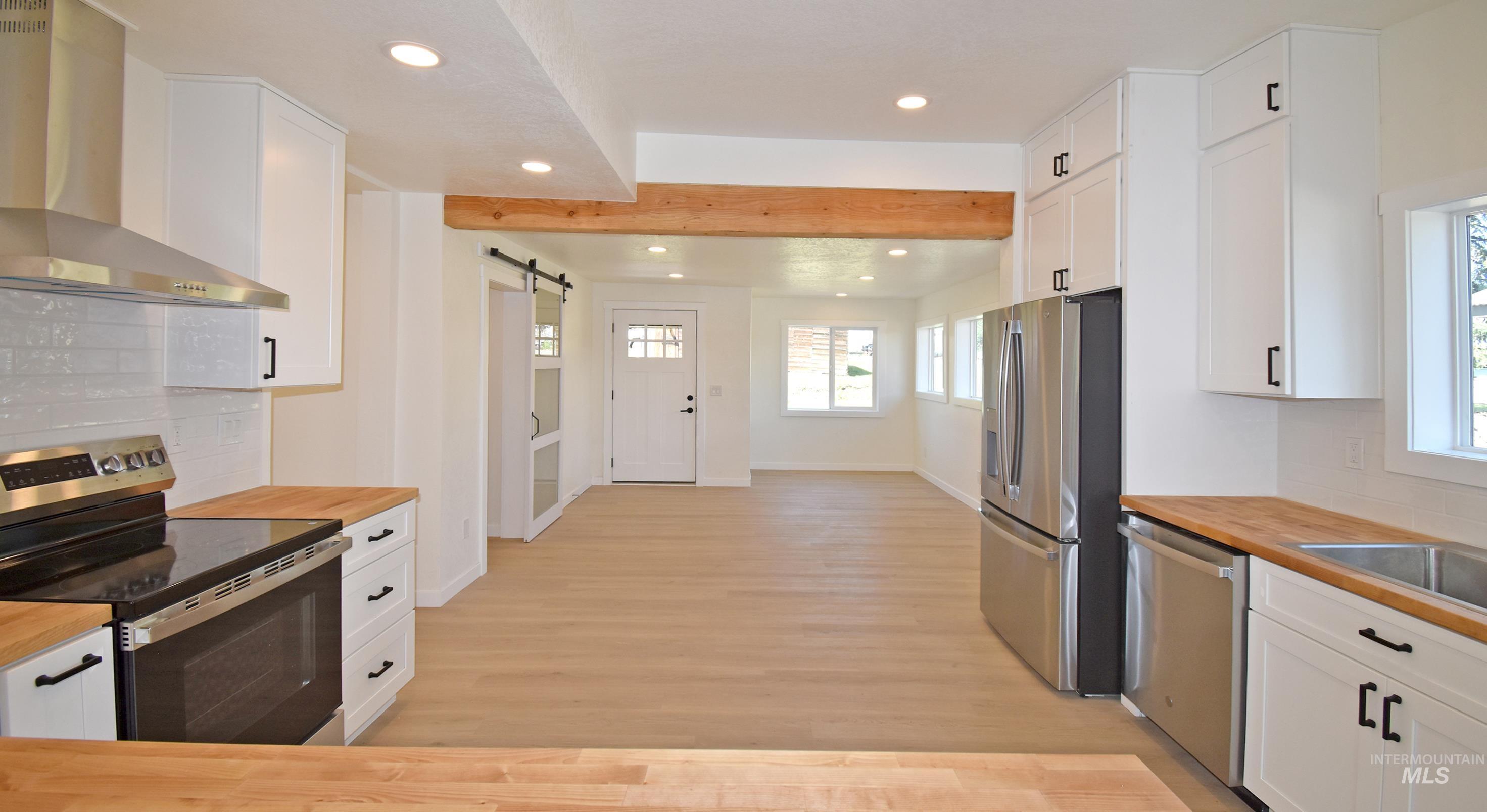 413 Ellis Avenue, Winchester, Idaho 83555, 4 Bedrooms, 2 Bathrooms, Residential For Sale, Price $389,000, 98994077