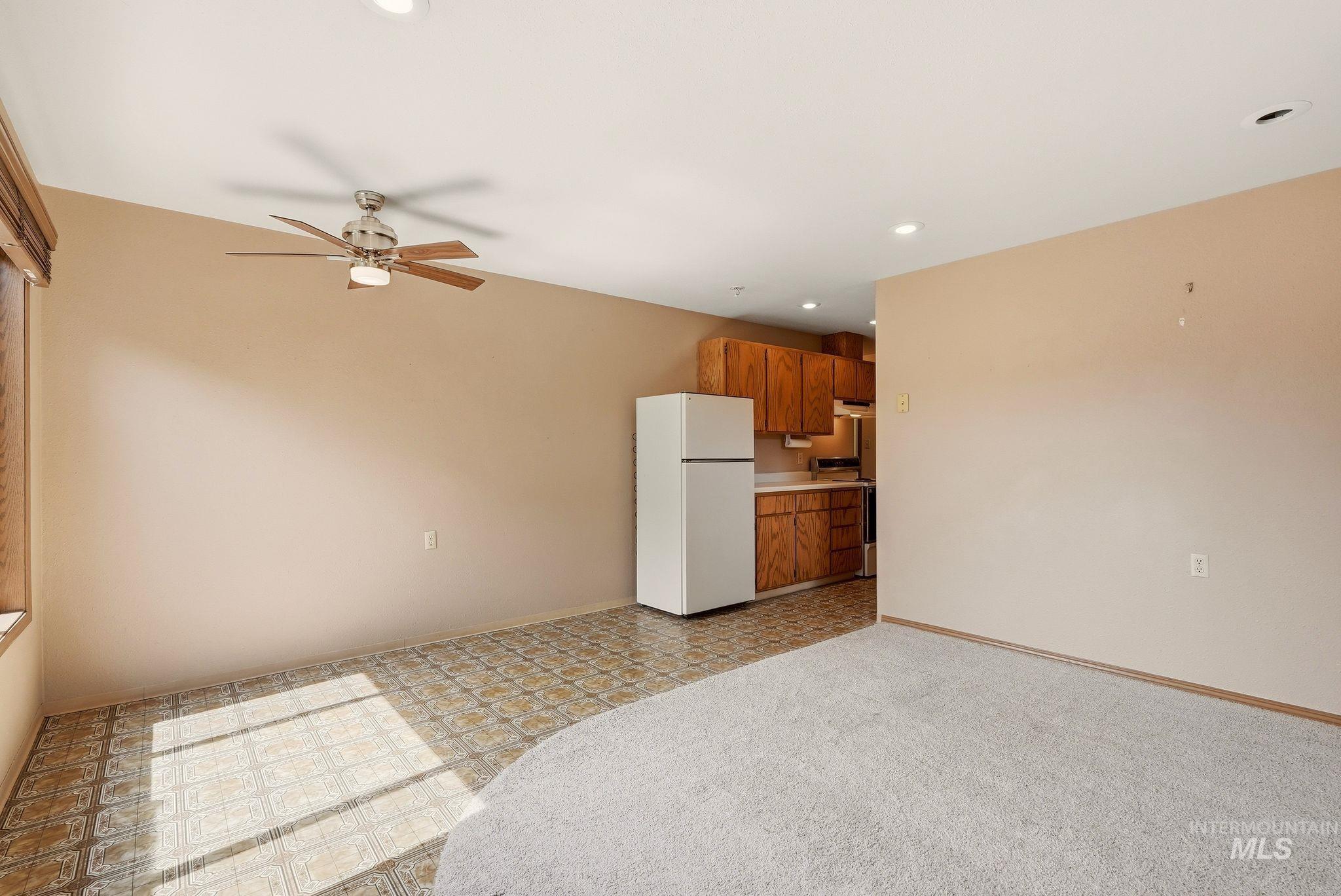 2624 Grandview Drive, Clarkston, Washington 99403, 4 Bedrooms, 3 Bathrooms, Residential For Sale, Price $849,000,MLS 98994083