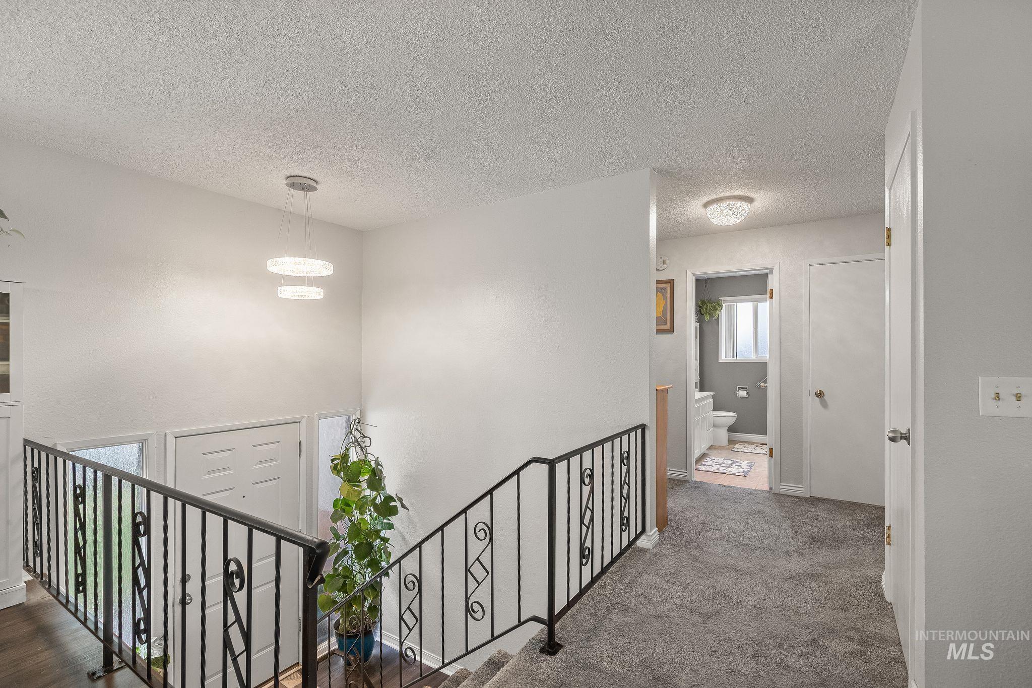 2390 Rolling Hills Dr, Clarkston, Washington 99403, 5 Bedrooms, 2 Bathrooms, Residential For Sale, Price $415,000,MLS 98994088