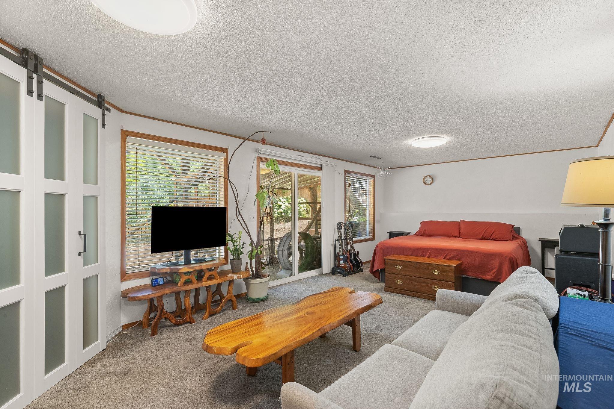 2390 Rolling Hills Dr, Clarkston, Washington 99403, 5 Bedrooms, 2 Bathrooms, Residential For Sale, Price $415,000,MLS 98994088