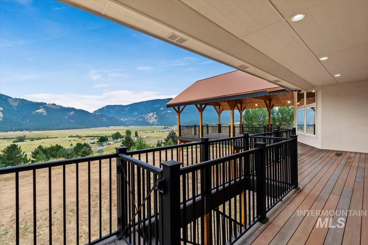 29 Valley Vista, Garden Valley, Idaho 83622, 3 Bedrooms, 3 Bathrooms, Residential For Sale, Price $1,500,000,MLS 98994090