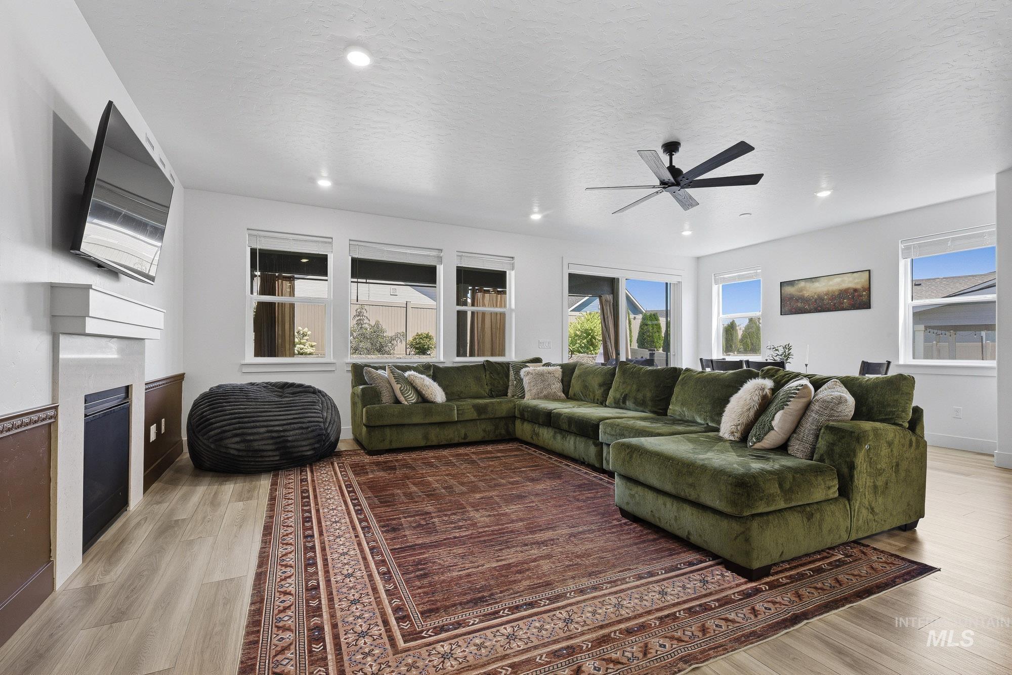 11390 Aspen Hill Dr, Caldwell, Idaho 83605, 5 Bedrooms, 4.5 Bathrooms, Residential For Sale, Price $684,900,MLS 98994096