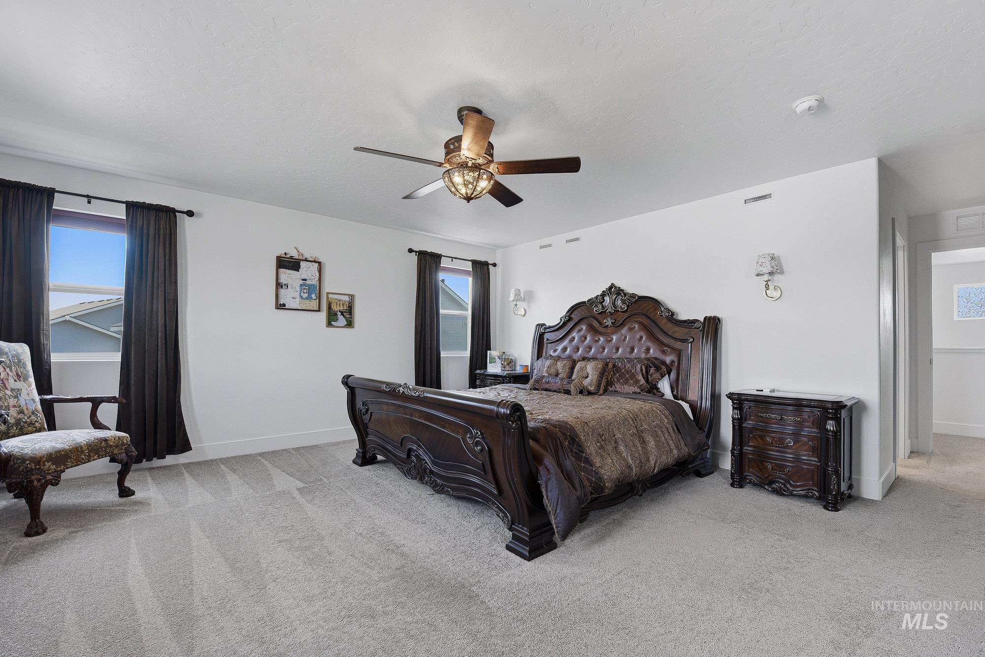 11390 Aspen Hill Dr, Caldwell, Idaho 83605, 5 Bedrooms, 4.5 Bathrooms, Residential For Sale, Price $684,900,MLS 98994096